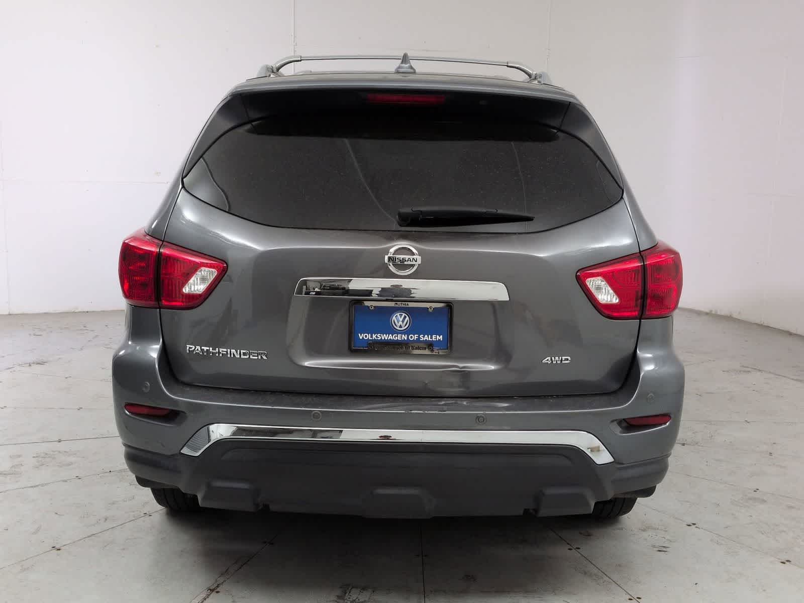 Thumbnail: 2020 Nissan Pathfinder - 4