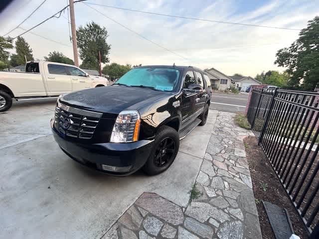 Thumbnail: 2014 Cadillac Escalade - 4