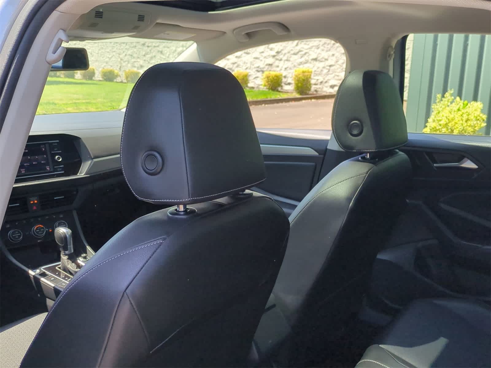 Thumbnail: 2019 Volkswagen Jetta - 17