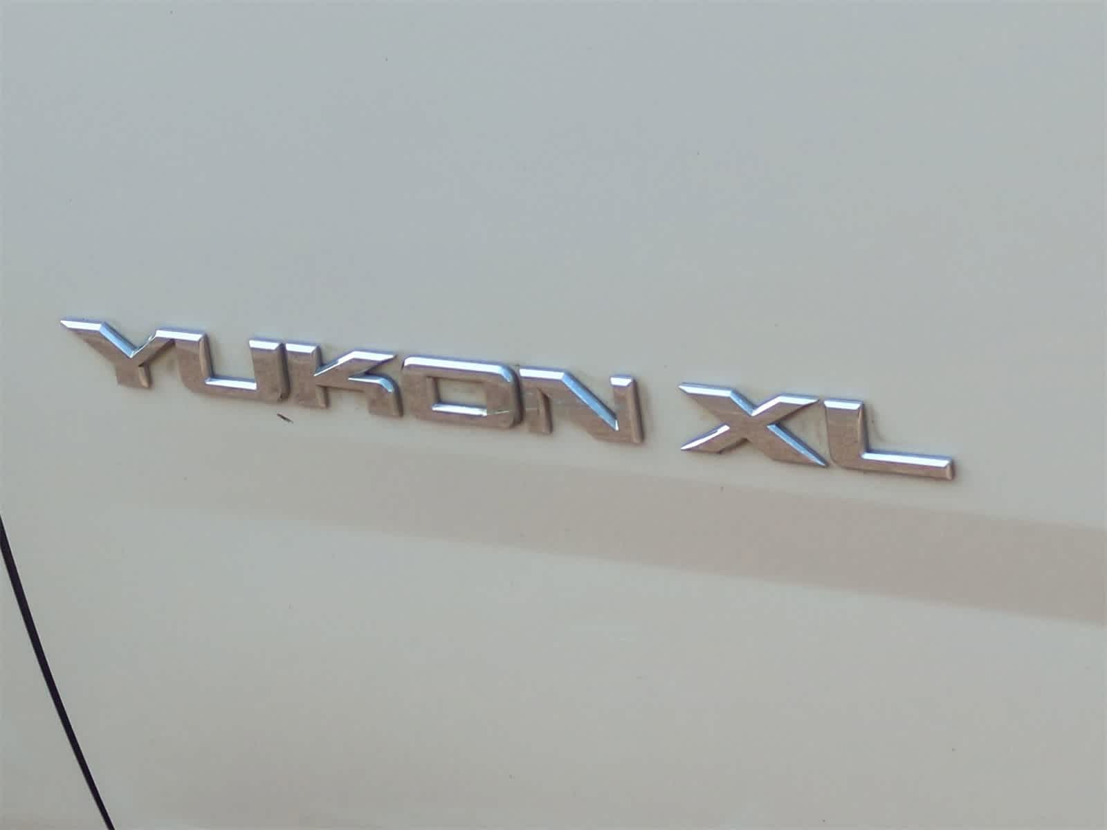 Thumbnail: 2015 GMC Yukon XL - 12