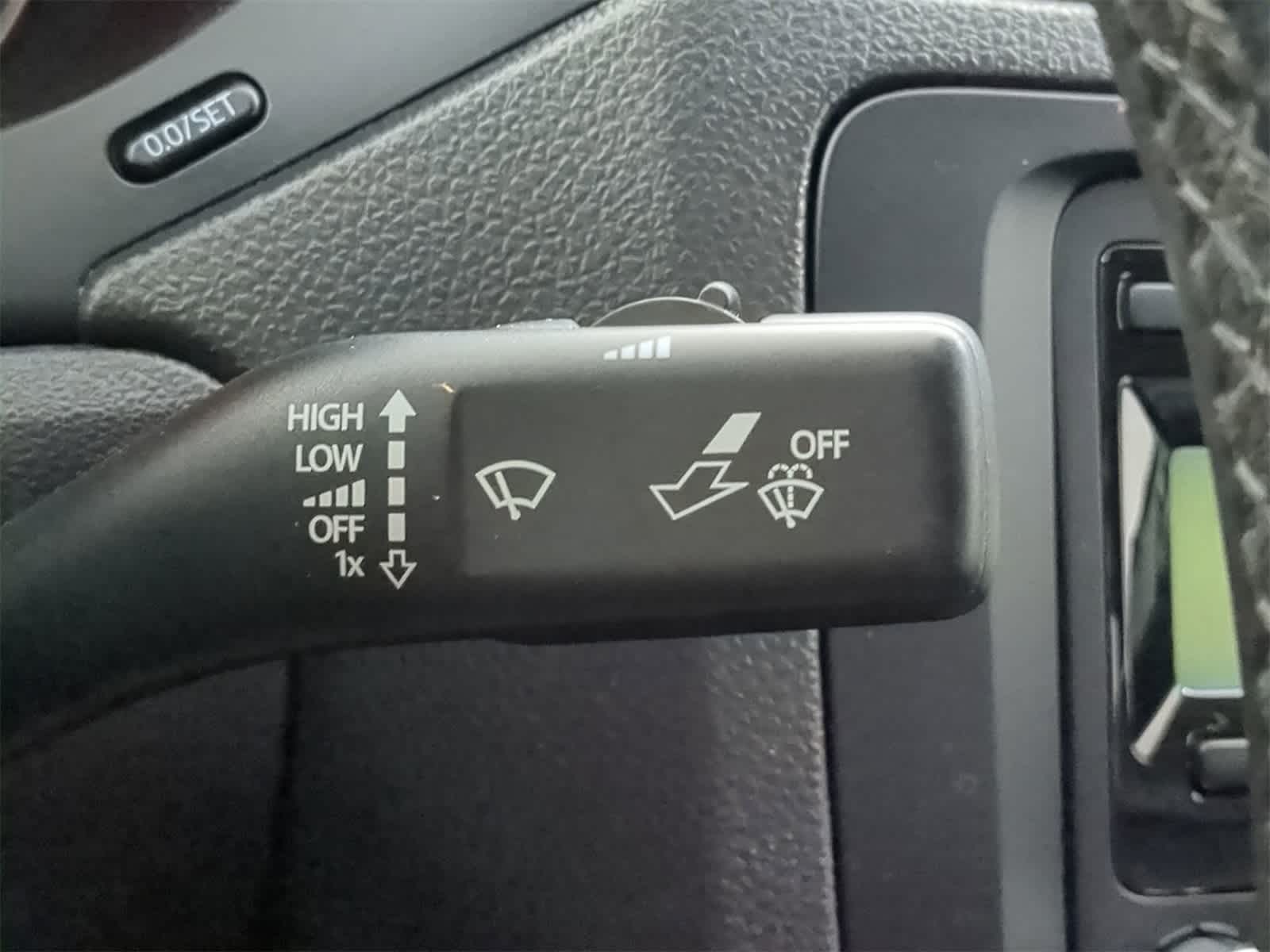 Thumbnail: 2013 Volkswagen Jetta - 24