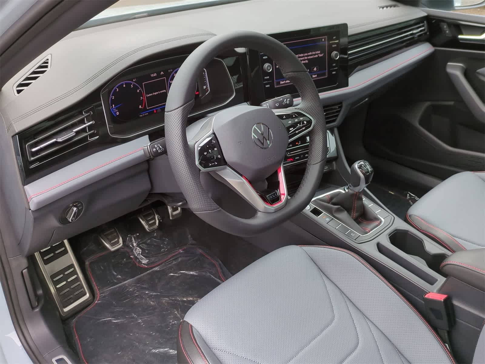 Thumbnail: 2025 Volkswagen Jetta - 2