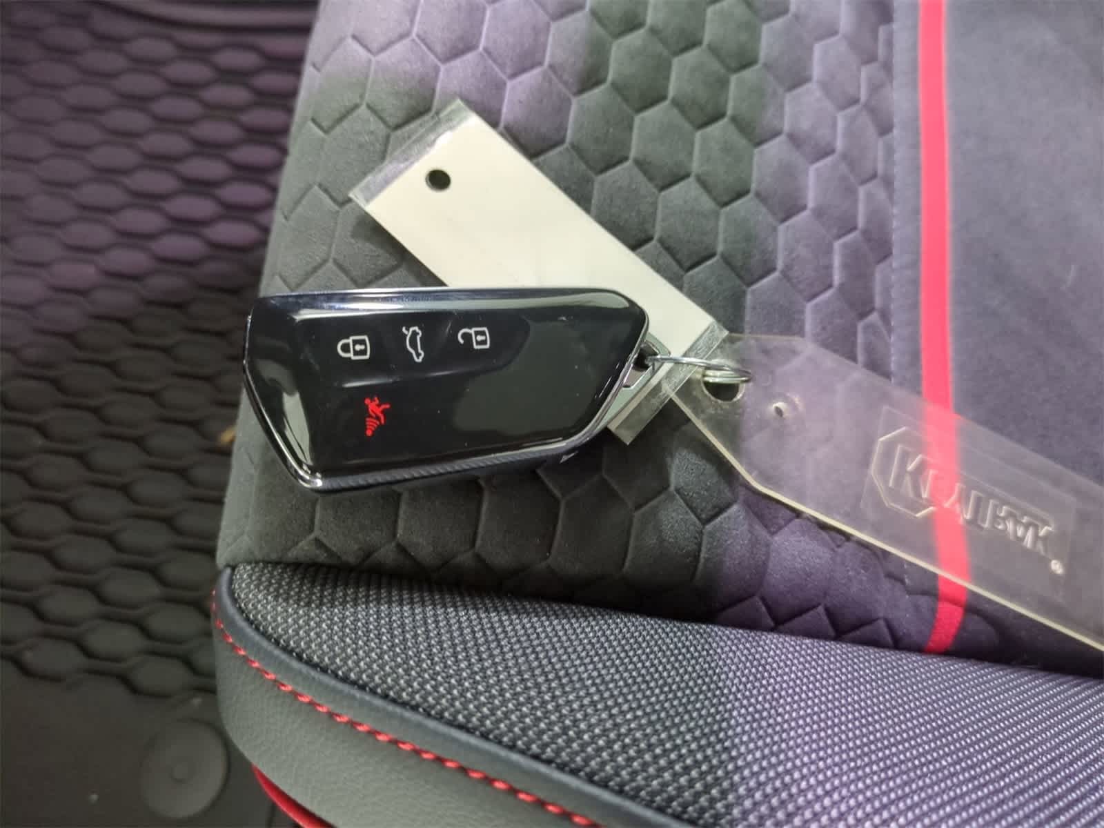 Thumbnail: 2025 Volkswagen Golf - 36