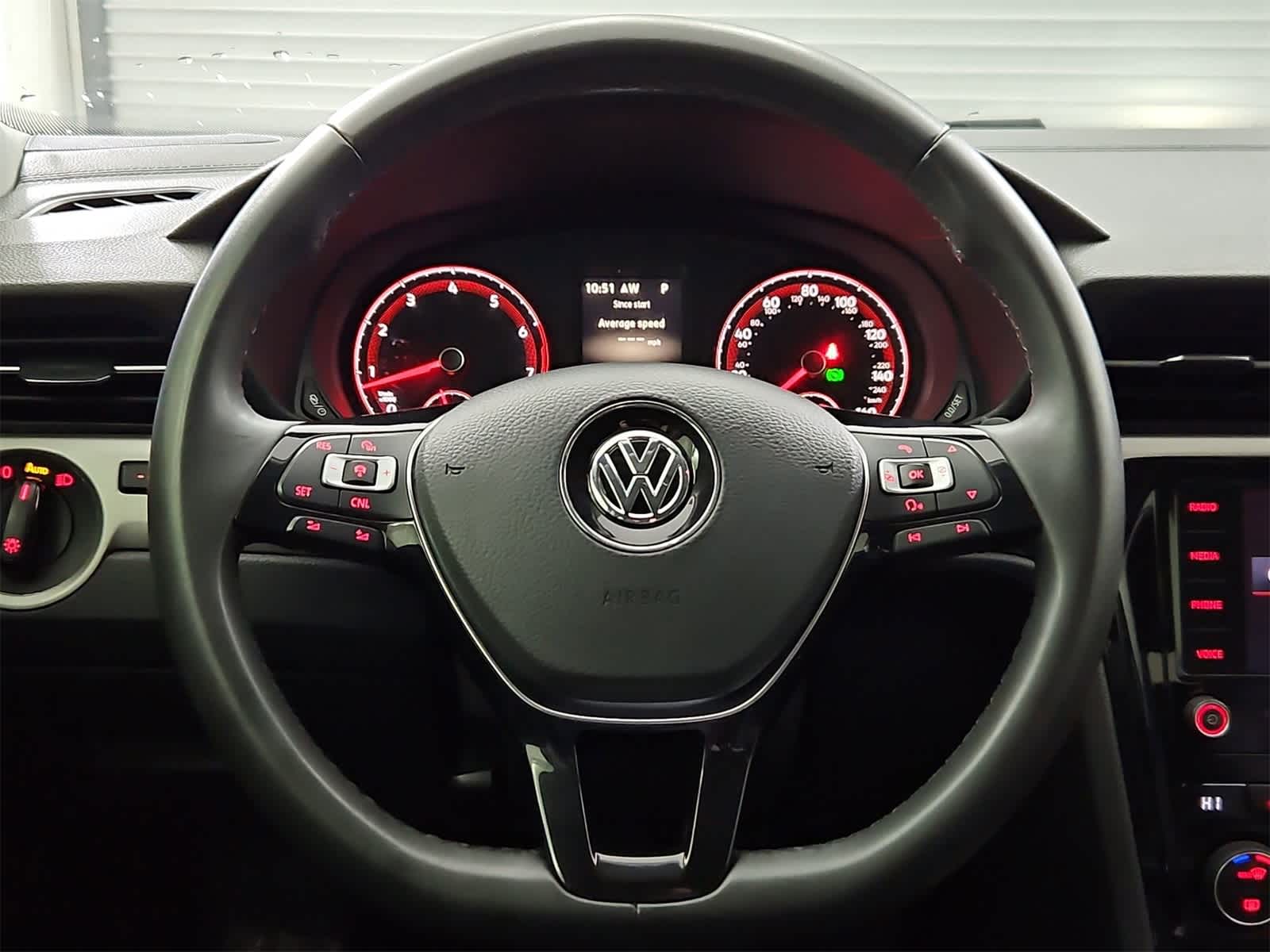 Thumbnail: 2022 Volkswagen Passat - 24