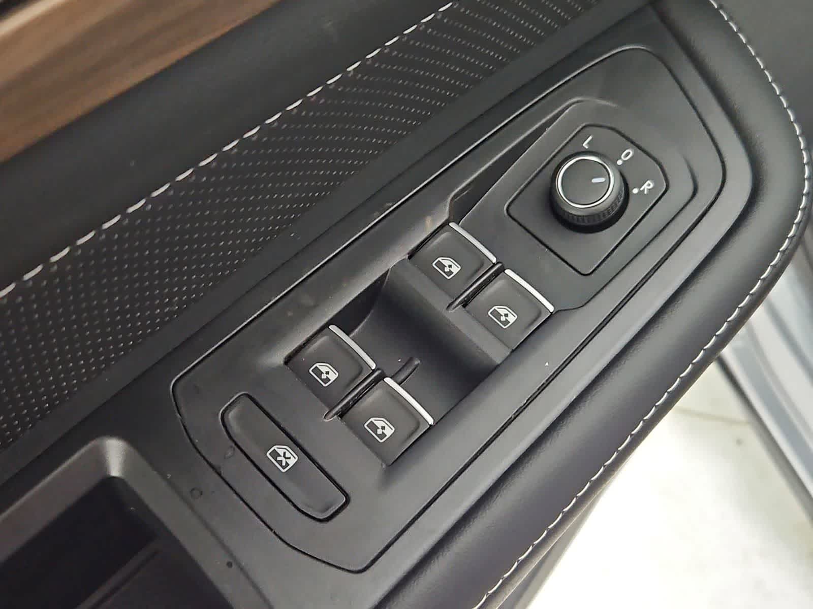 Thumbnail: 2026 Volkswagen Atlas - 17