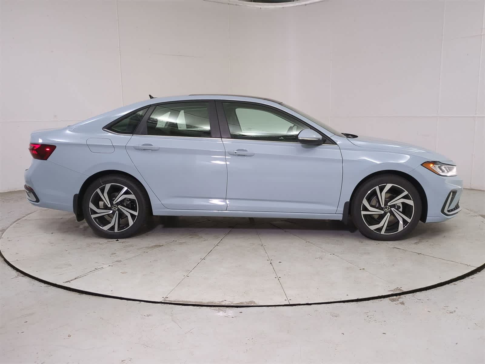 Thumbnail: 2025 Volkswagen Jetta - 7