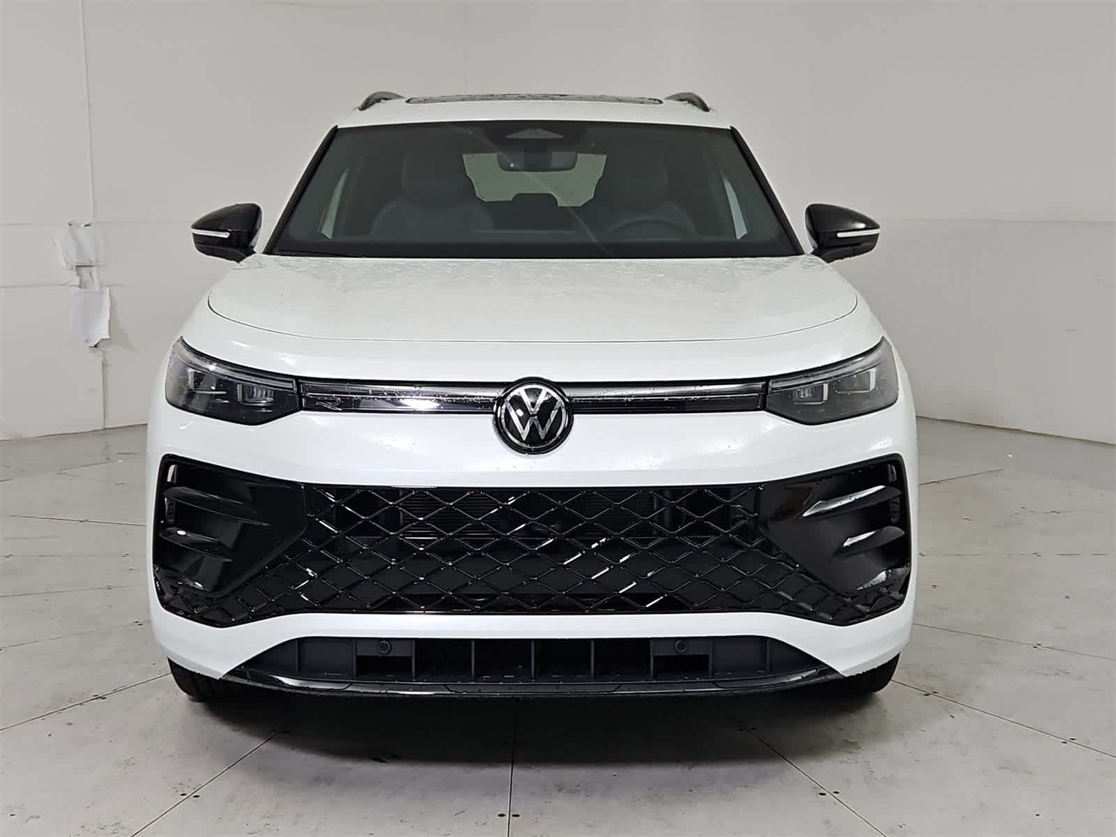 Thumbnail: 2025 Volkswagen Tiguan - 9