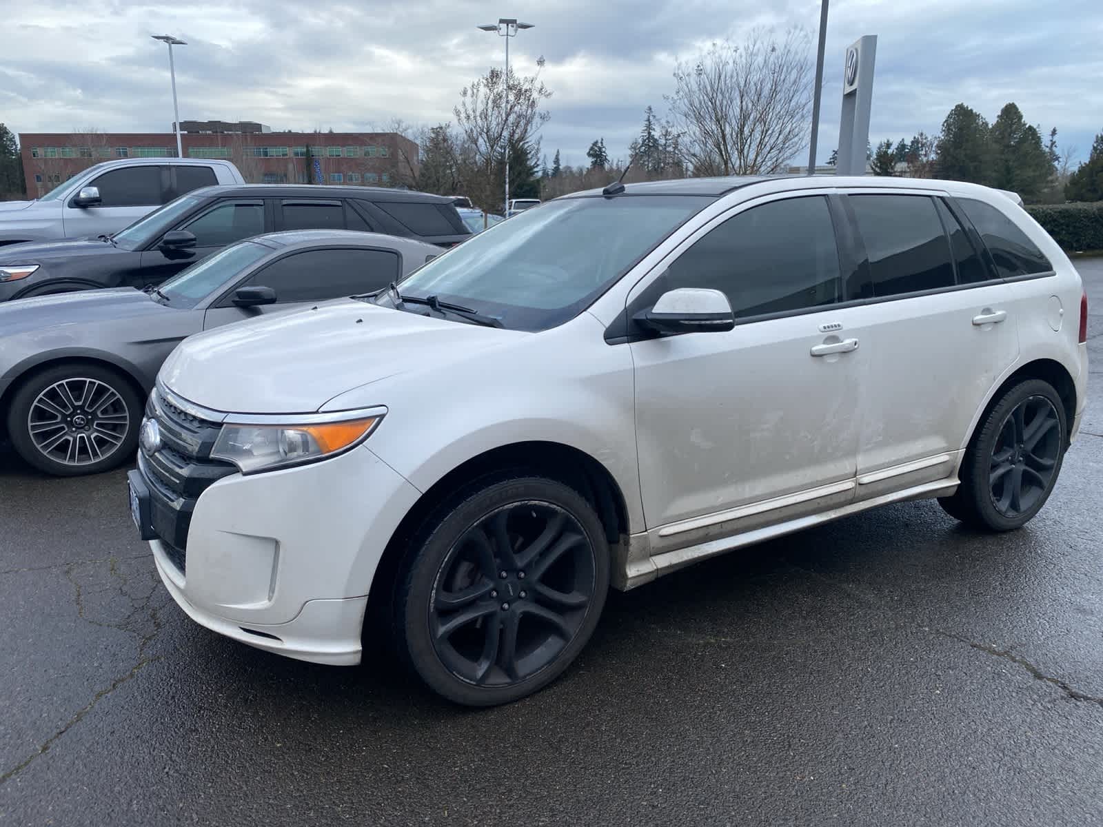 Thumbnail: 2014 Ford Edge - 2