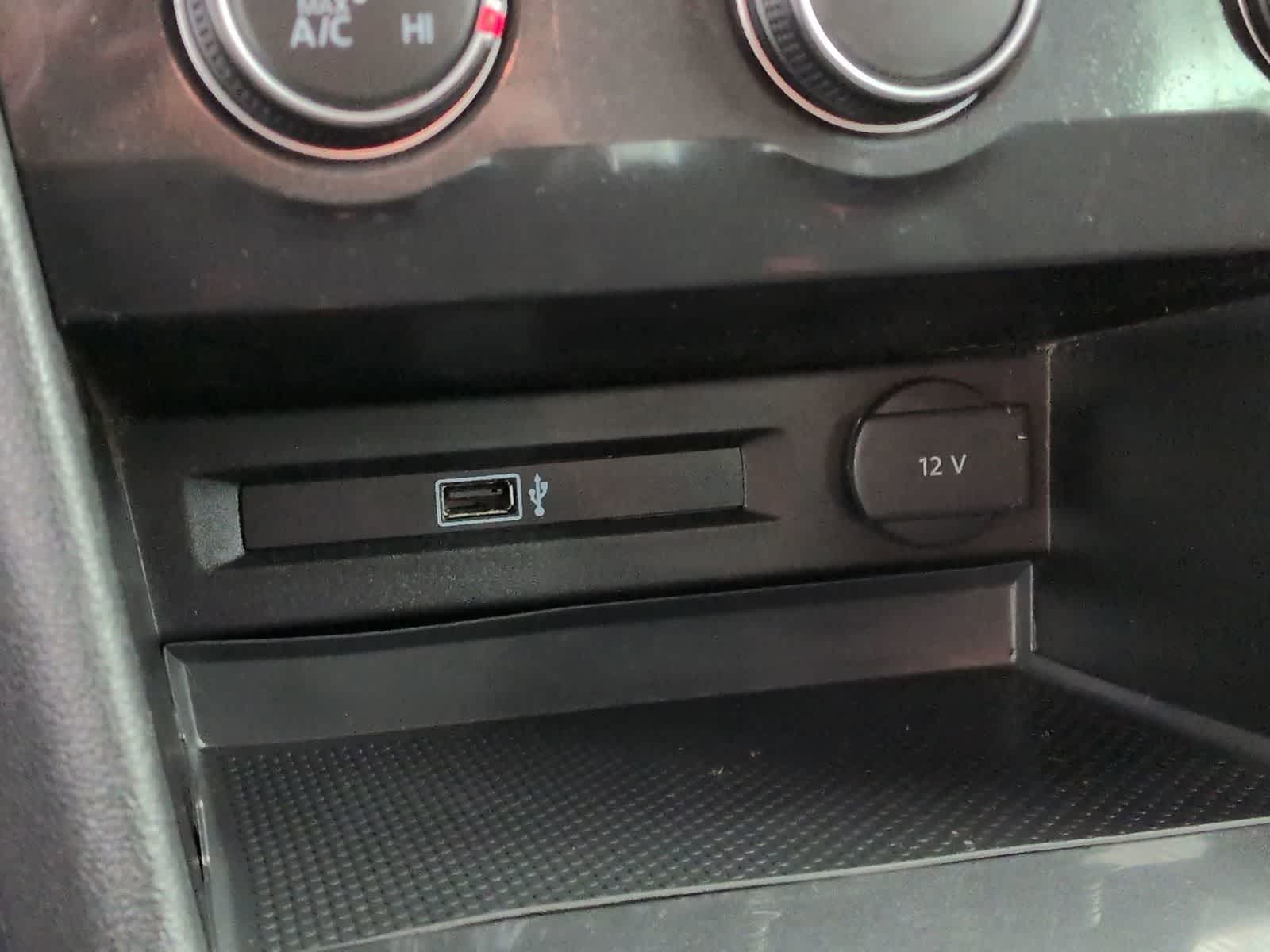 Thumbnail: 2018 Volkswagen Tiguan - 28