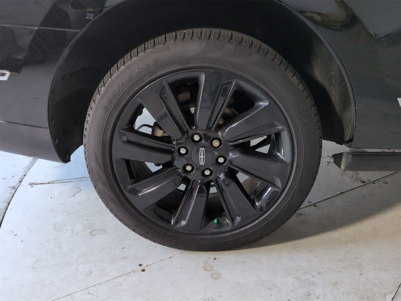 Thumbnail: 2023 Lincoln Navigator - 12