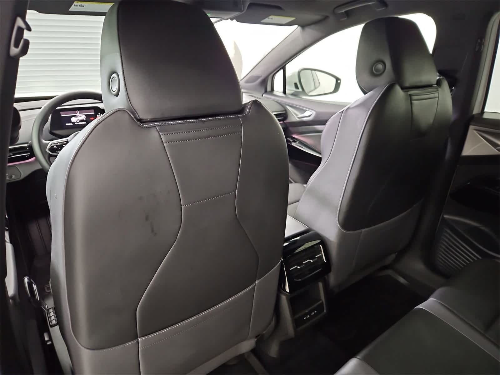 Thumbnail: 2023 Volkswagen ID.4 - 17