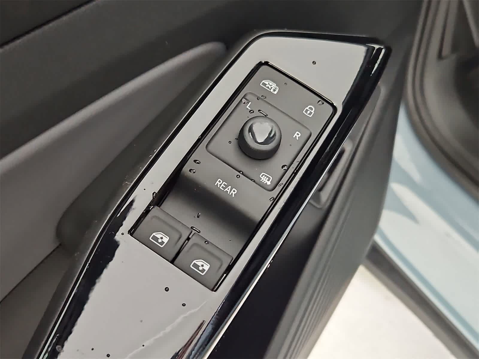 Thumbnail: 2026 Volkswagen ID.4 - 17