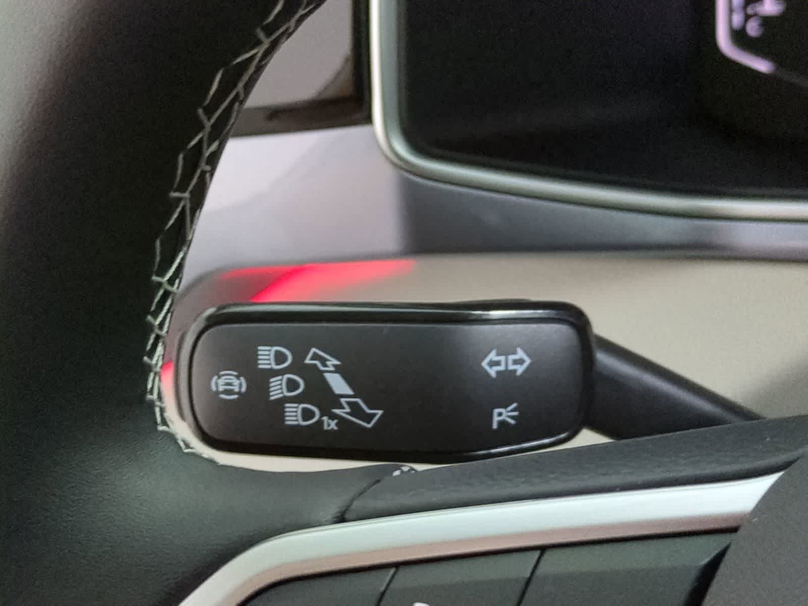 Thumbnail: 2025 Volkswagen Taos - 28