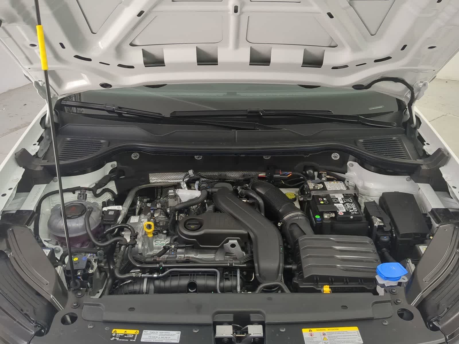 Thumbnail: 2025 Volkswagen Taos - 14