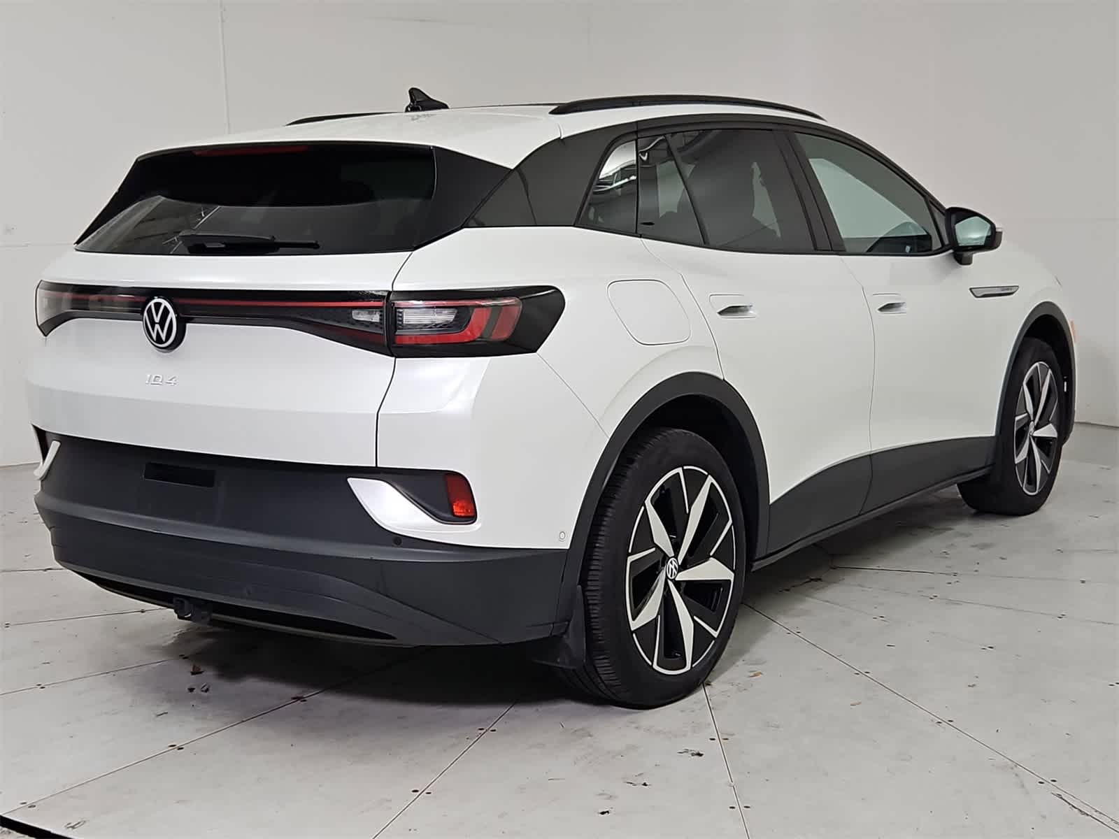 Thumbnail: 2023 Volkswagen ID.4 - 6