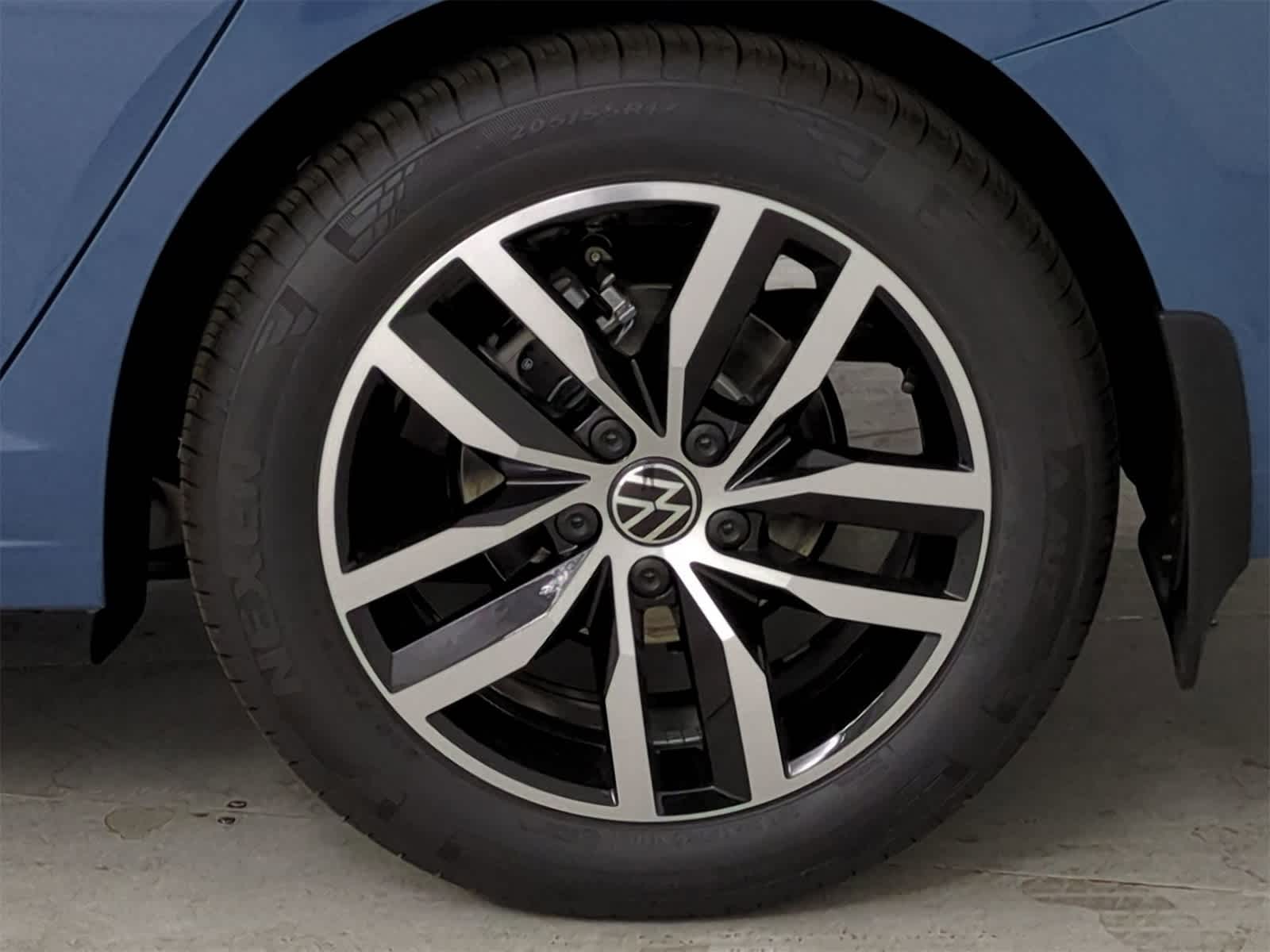 Thumbnail: 2025 Volkswagen Jetta - 13