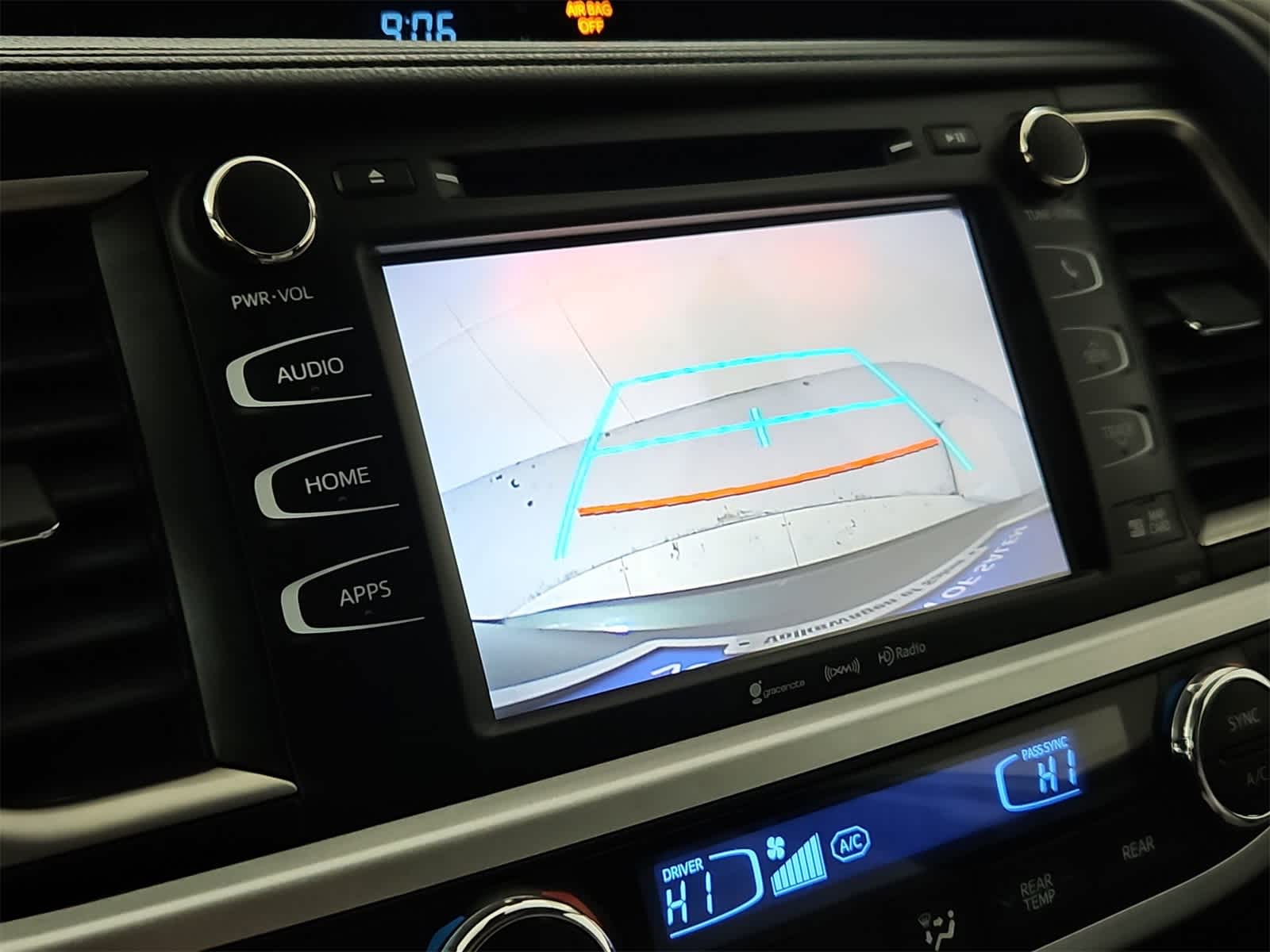 Thumbnail: 2018 Toyota Highlander - 31