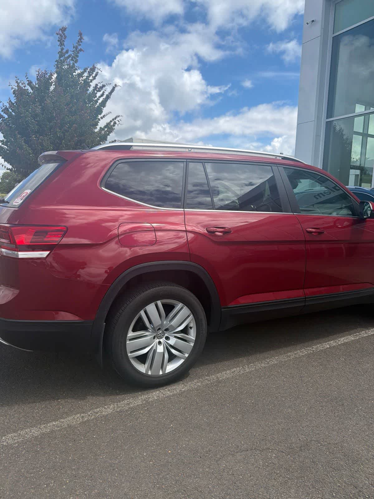 Thumbnail: 2019 Volkswagen Atlas - 4