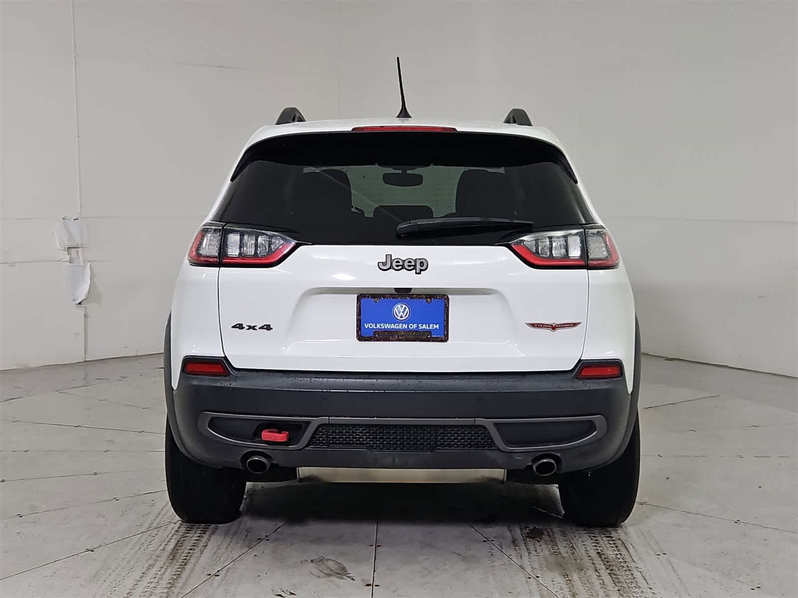 Thumbnail: 2019 Jeep Cherokee - 5