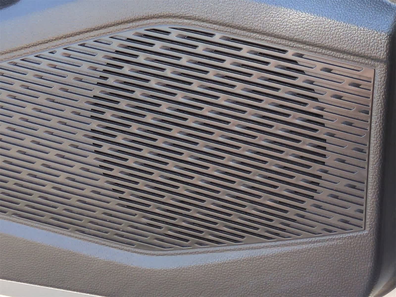 Thumbnail: 2019 Volkswagen Jetta - 31