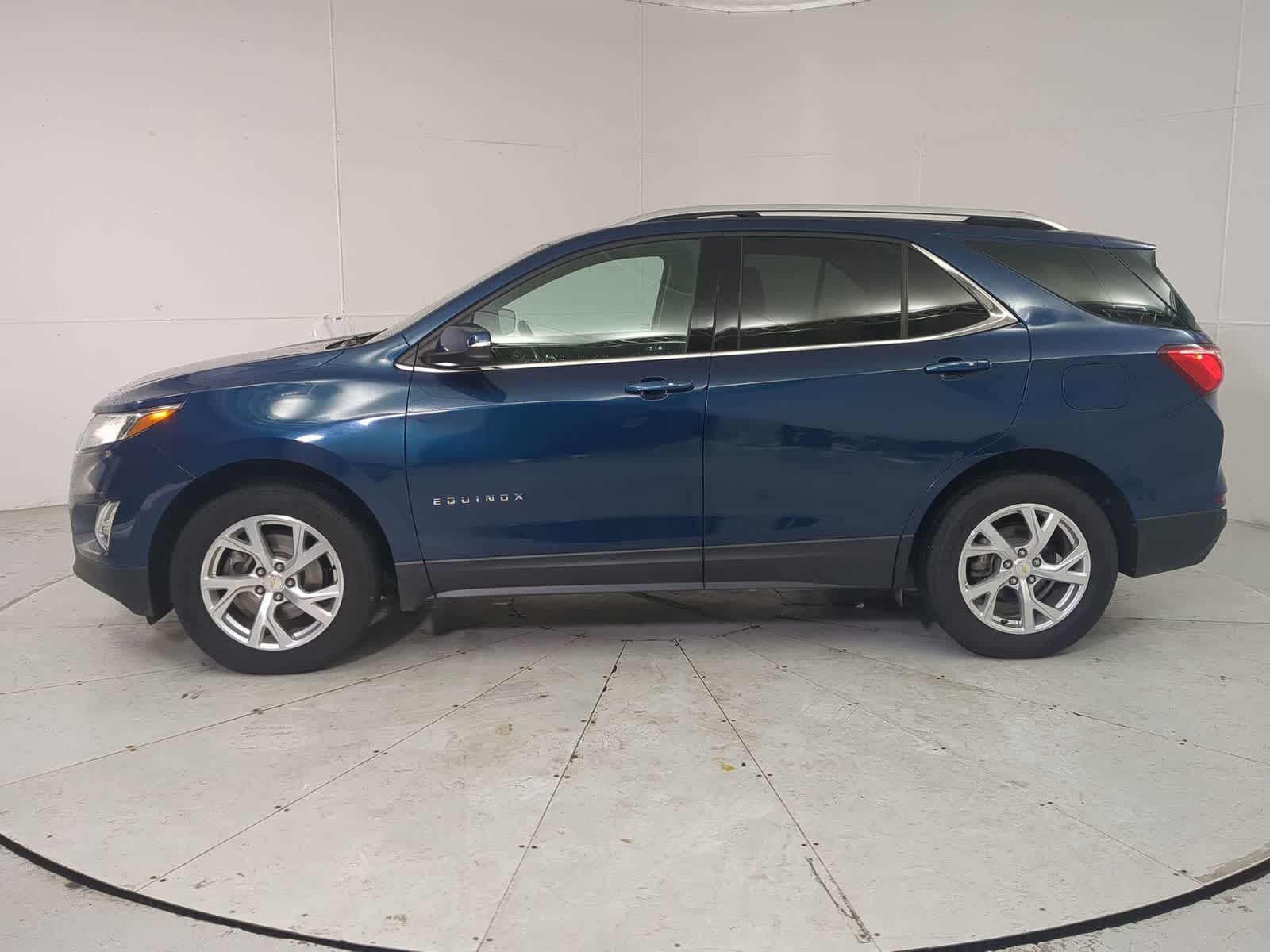 Thumbnail: 2019 Chevrolet Equinox - 3
