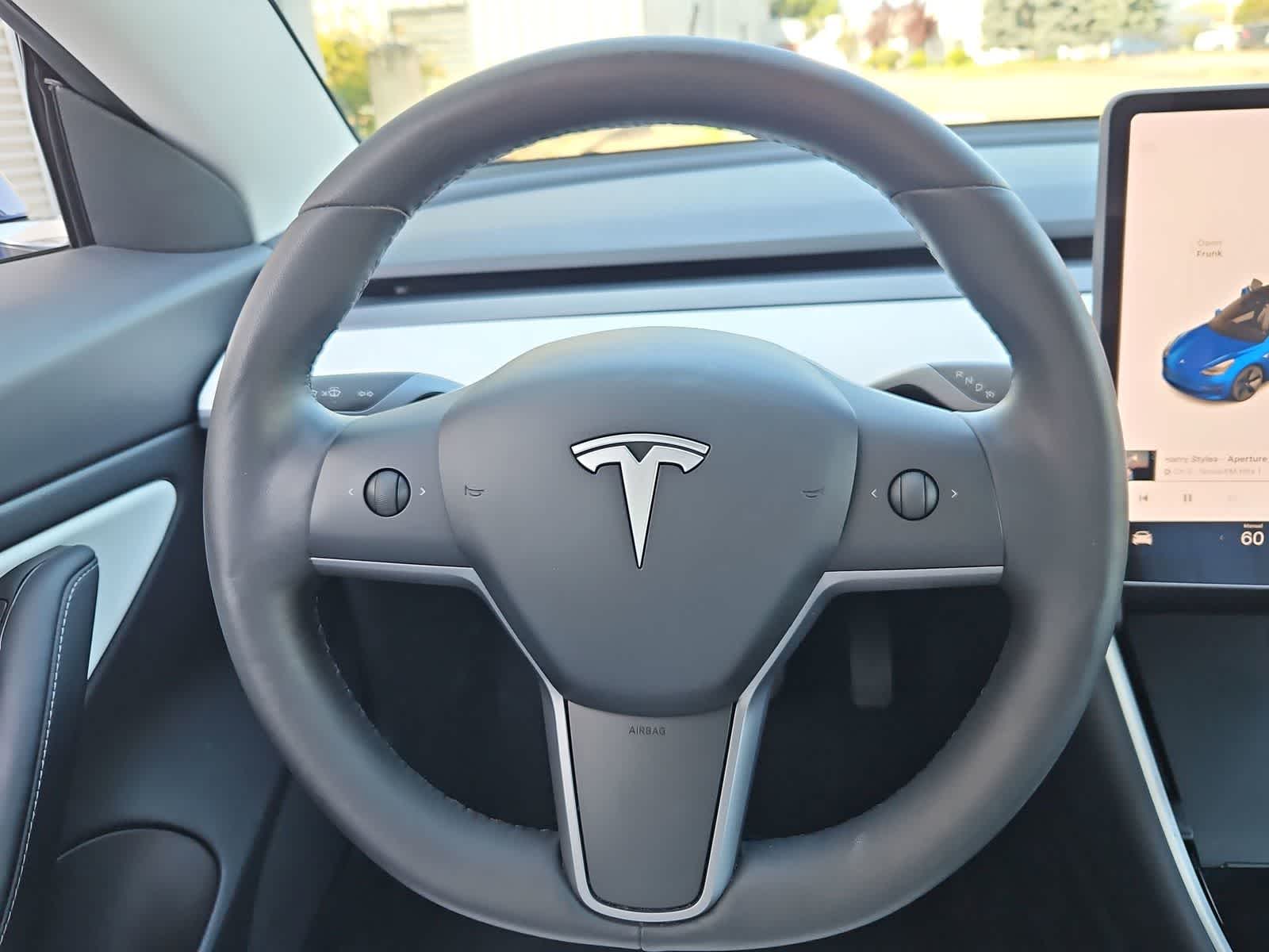 Thumbnail: 2020 Tesla Model 3 - 24