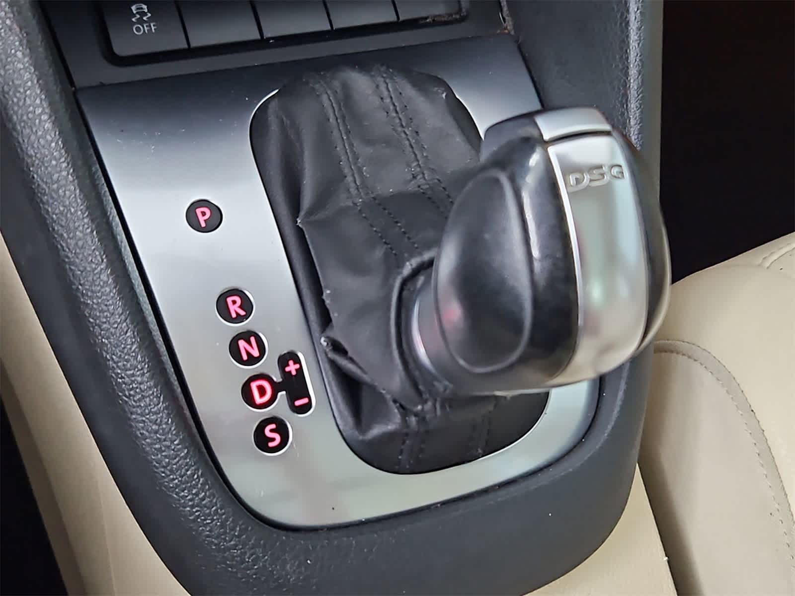 Thumbnail: 2011 Volkswagen Jetta - 31