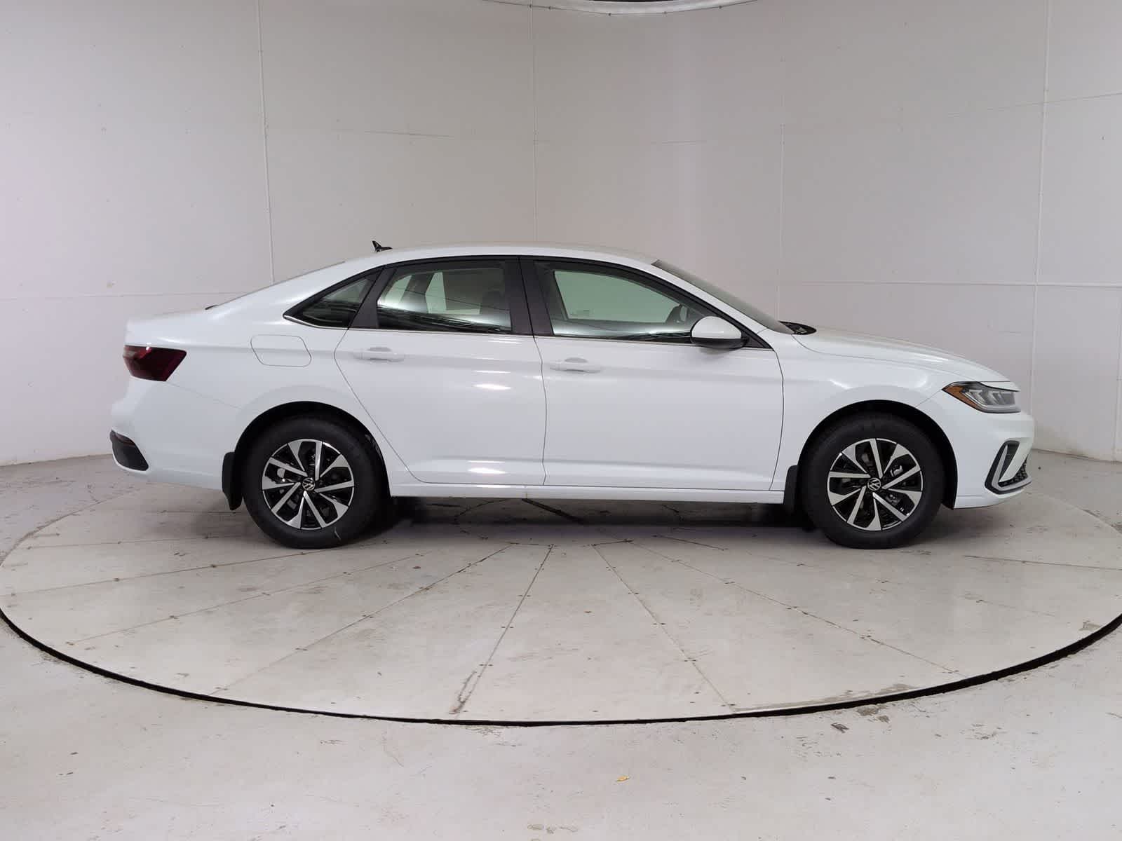 Thumbnail: 2026 Volkswagen Jetta - 7