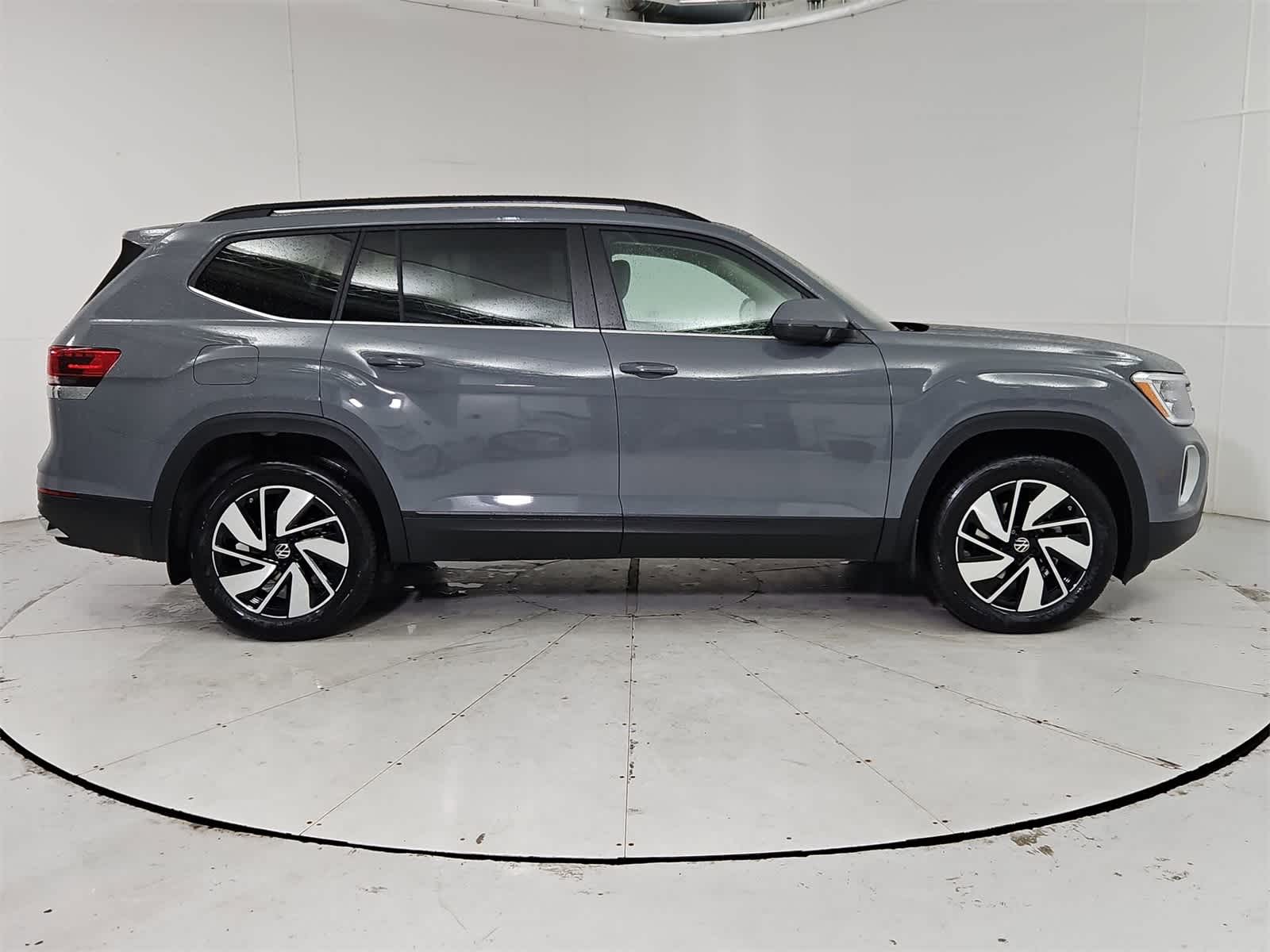 Thumbnail: 2026 Volkswagen Atlas - 7