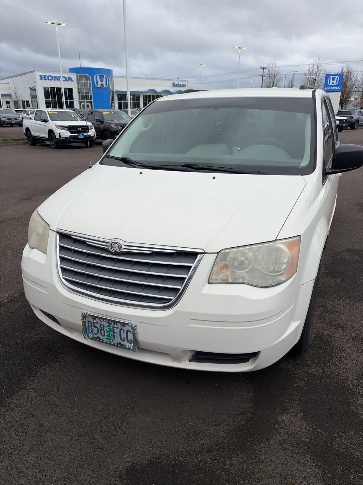2010 Chrysler Town & Country LX -
                  Salem, OR