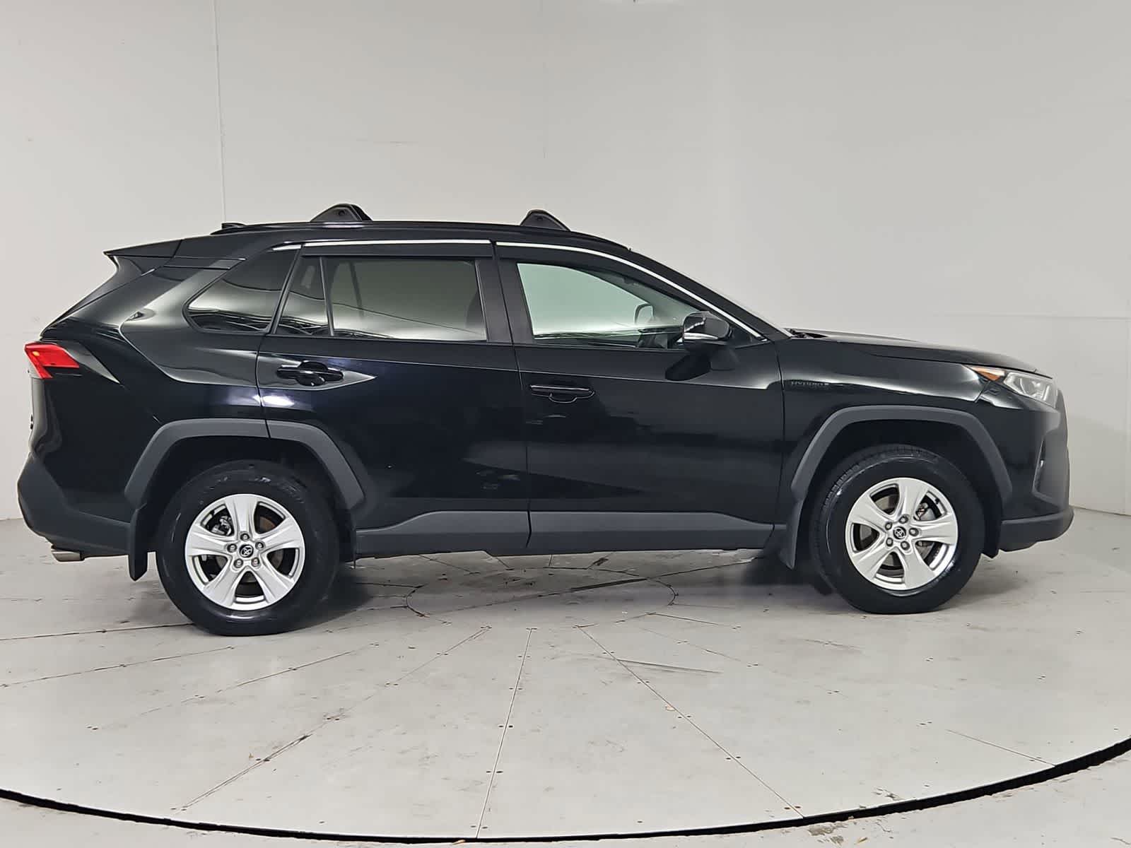 Thumbnail: 2020 Toyota RAV4 - 7