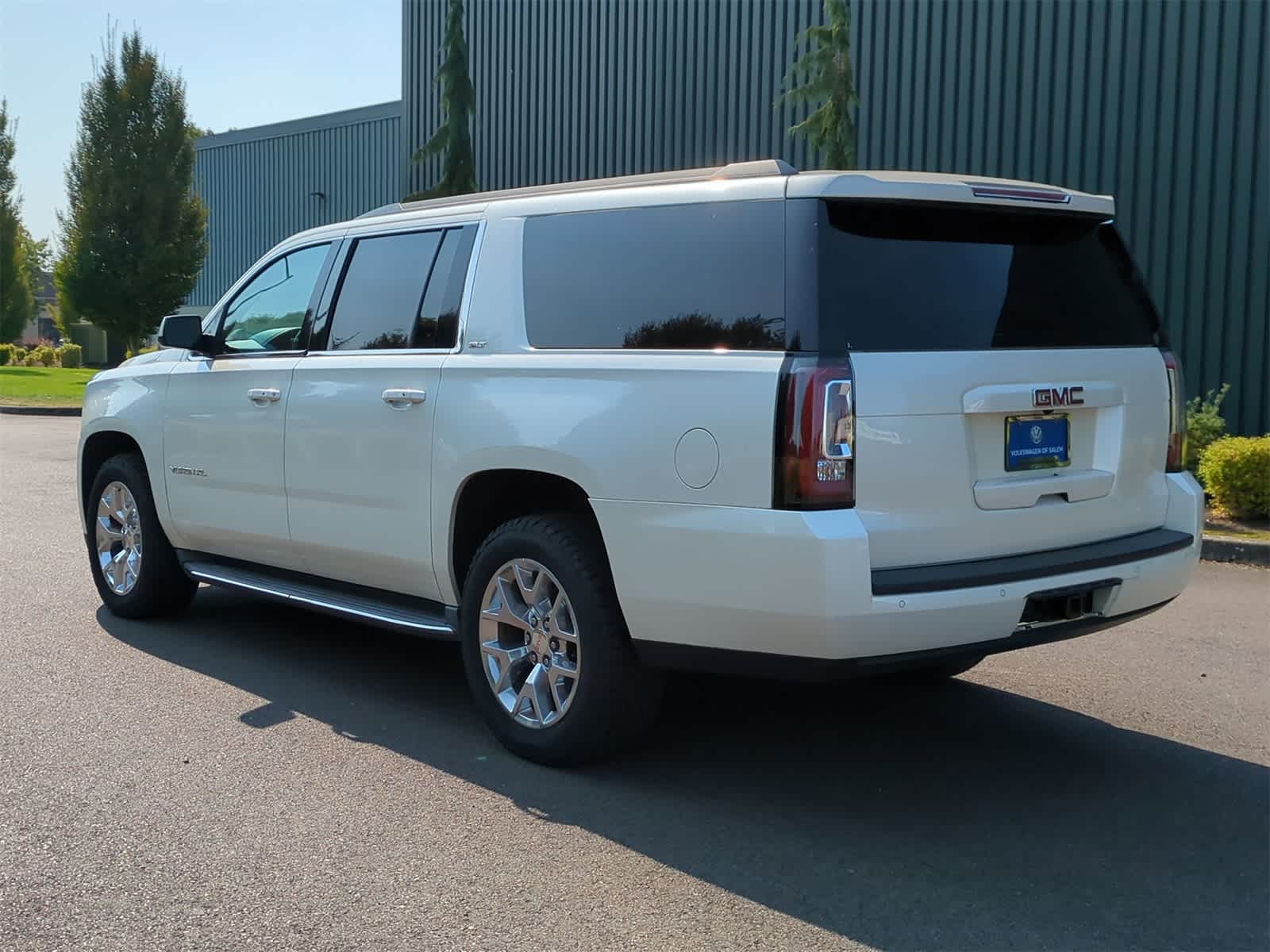 Thumbnail: 2015 GMC Yukon XL - 4