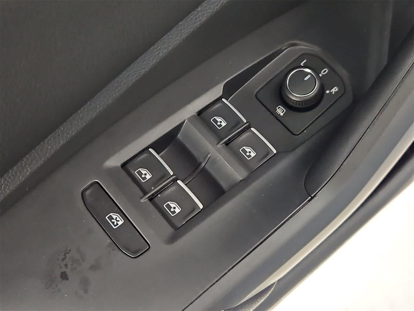 Thumbnail: 2026 Volkswagen Jetta - 17