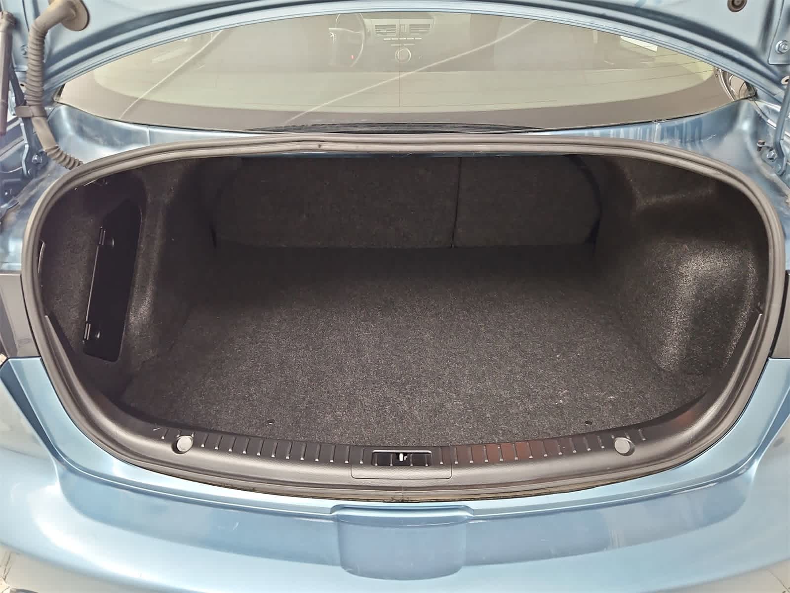 Thumbnail: 2011 Mazda Mazda3 - 30