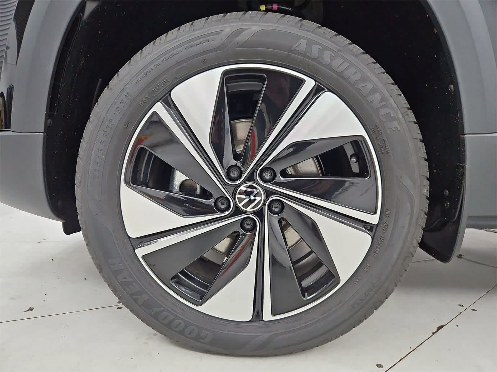 Thumbnail: 2025 Volkswagen Taos - 12