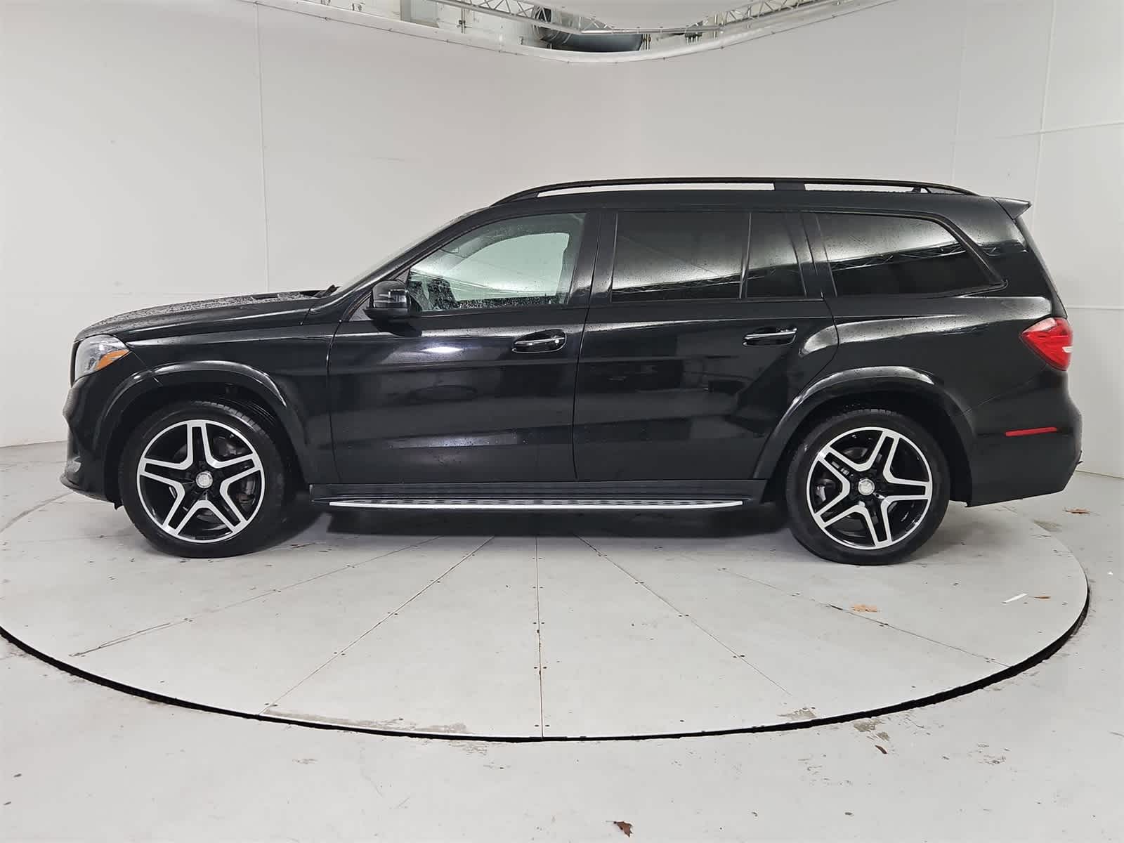 Thumbnail: 2017 Mercedes-Benz GLS - 3