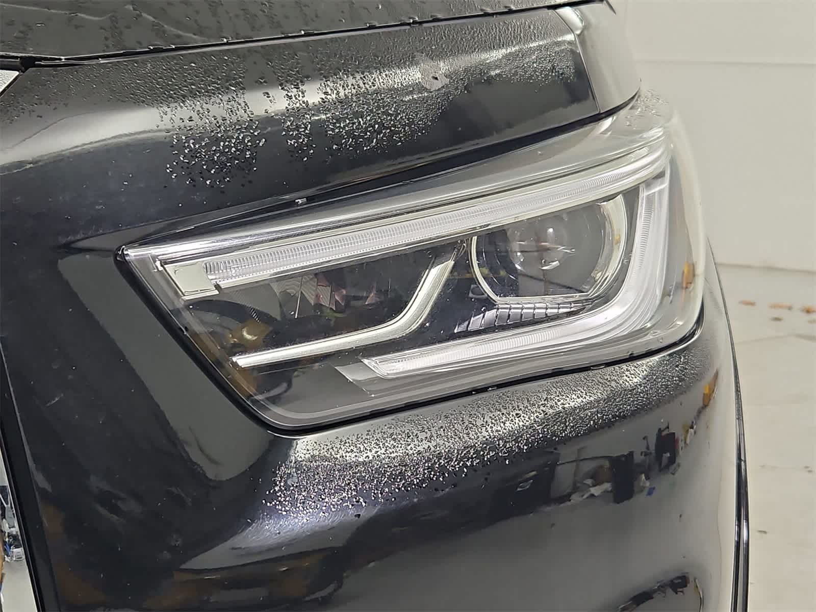 Thumbnail: 2019 INFINITI QX80 - 10