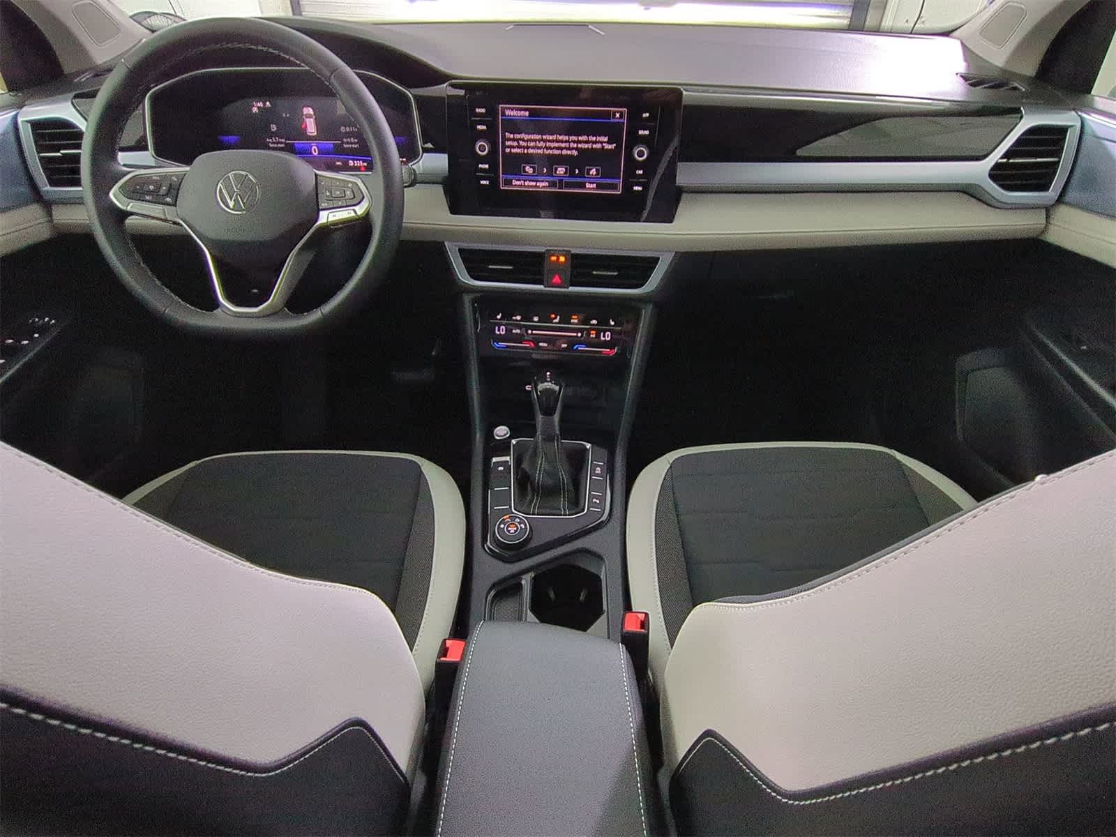 Thumbnail: 2025 Volkswagen Taos - 15