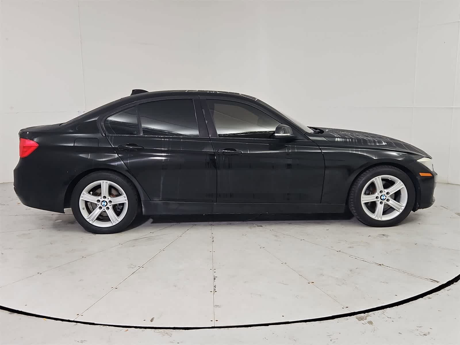 Thumbnail: 2013 BMW 3 Series - 7