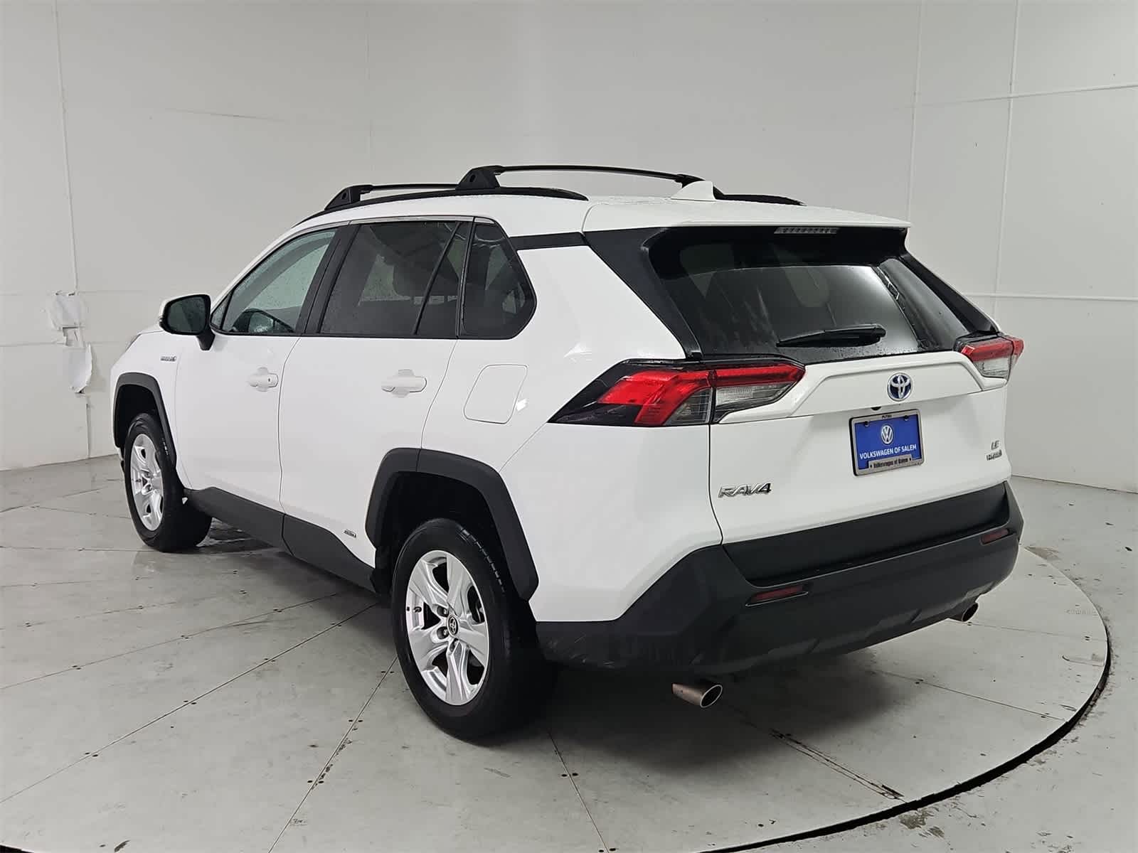 Thumbnail: 2021 Toyota RAV4 - 10