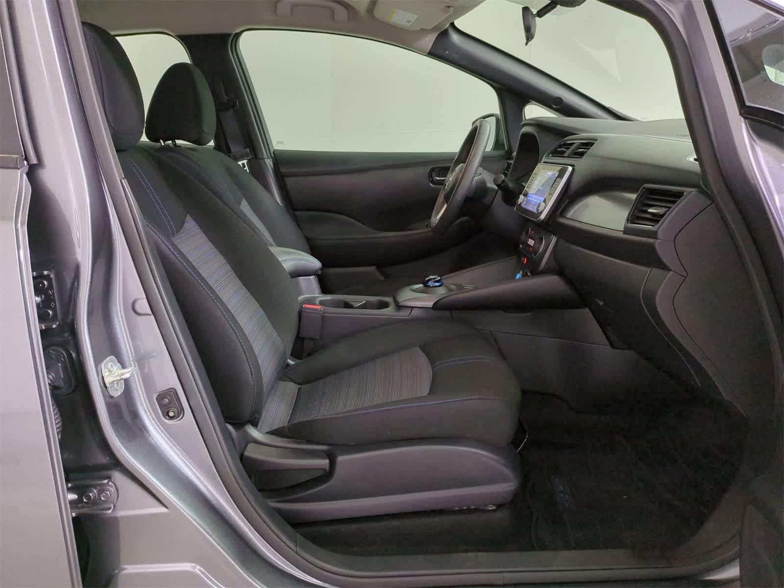 Thumbnail: 2023 Nissan Leaf - 21