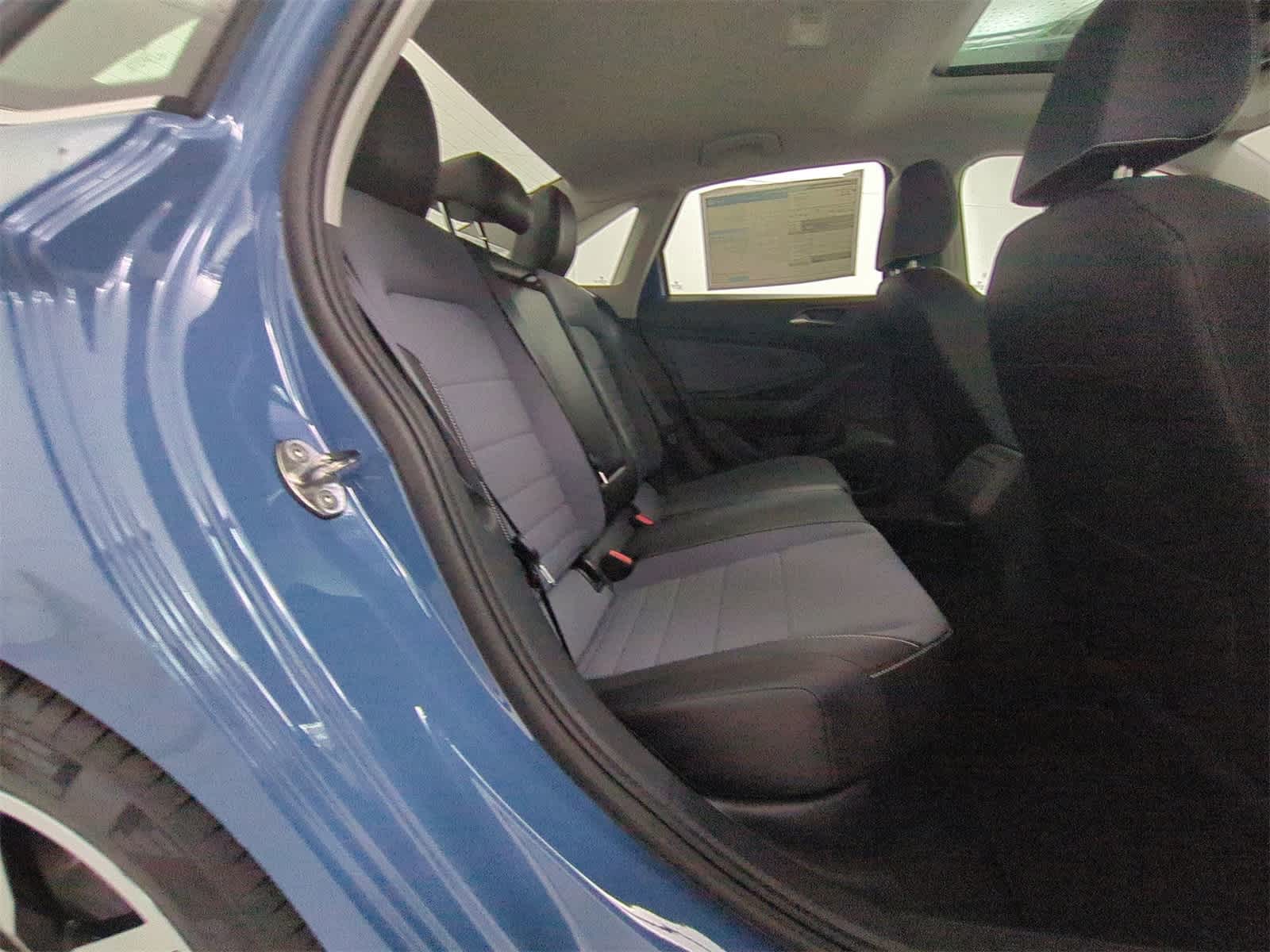 Thumbnail: 2025 Volkswagen Jetta - 21