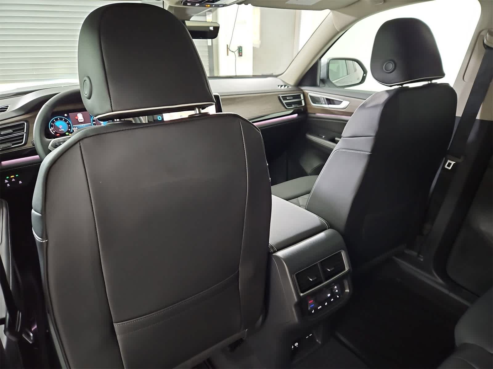 Thumbnail: 2026 Volkswagen Atlas - 18