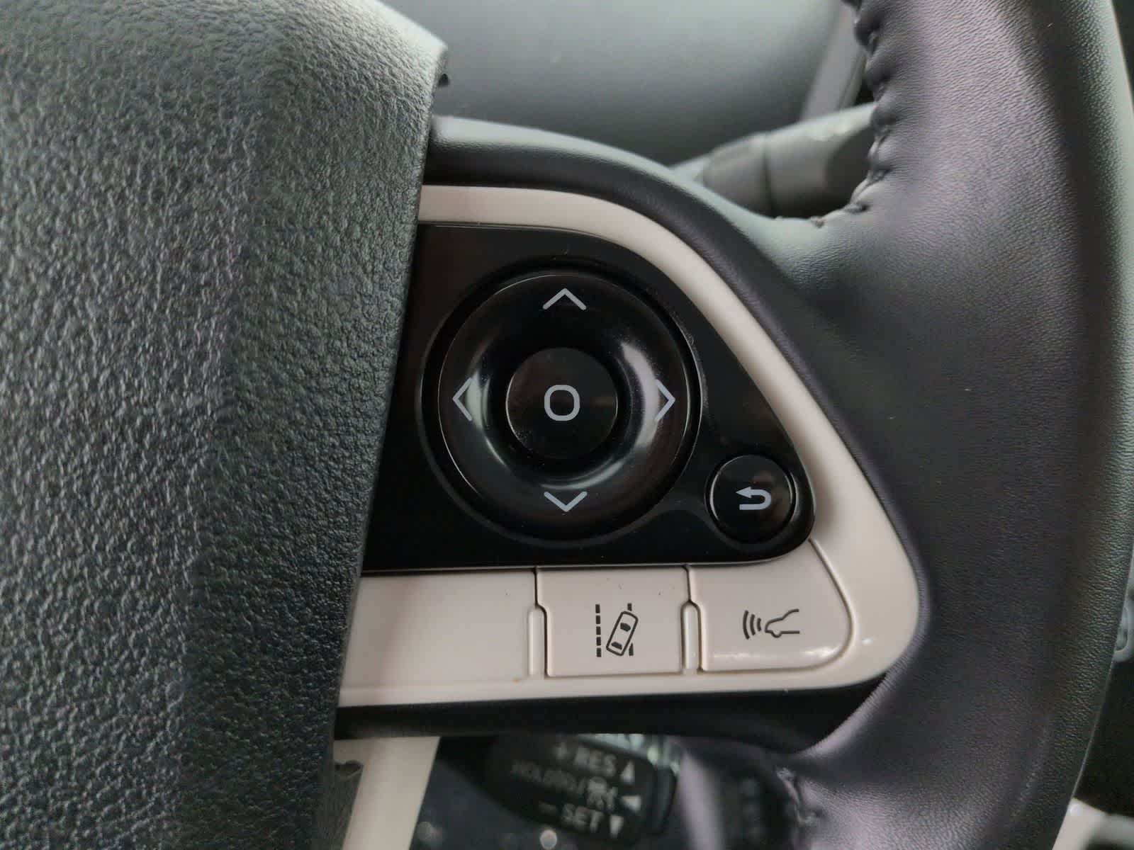 Thumbnail: 2019 Toyota Prius Prime - 24