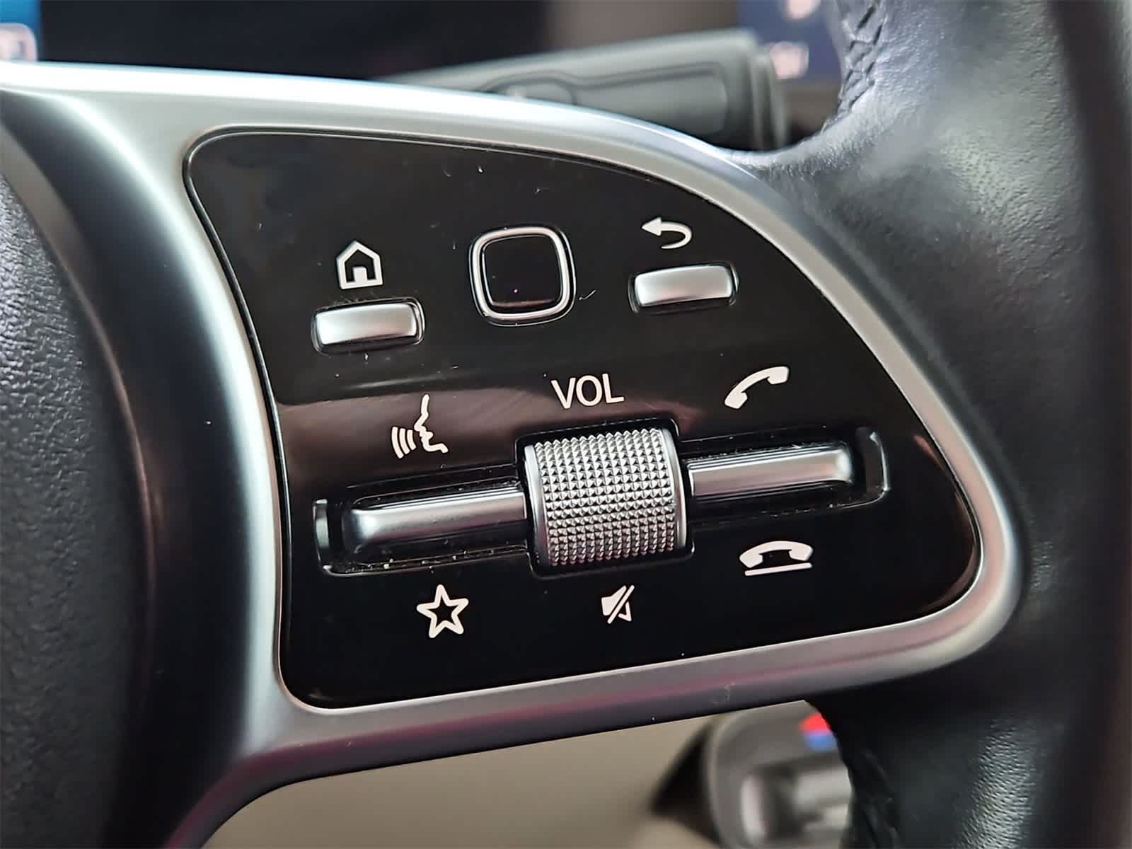 Thumbnail: 2022 Mercedes-Benz GLA - 24