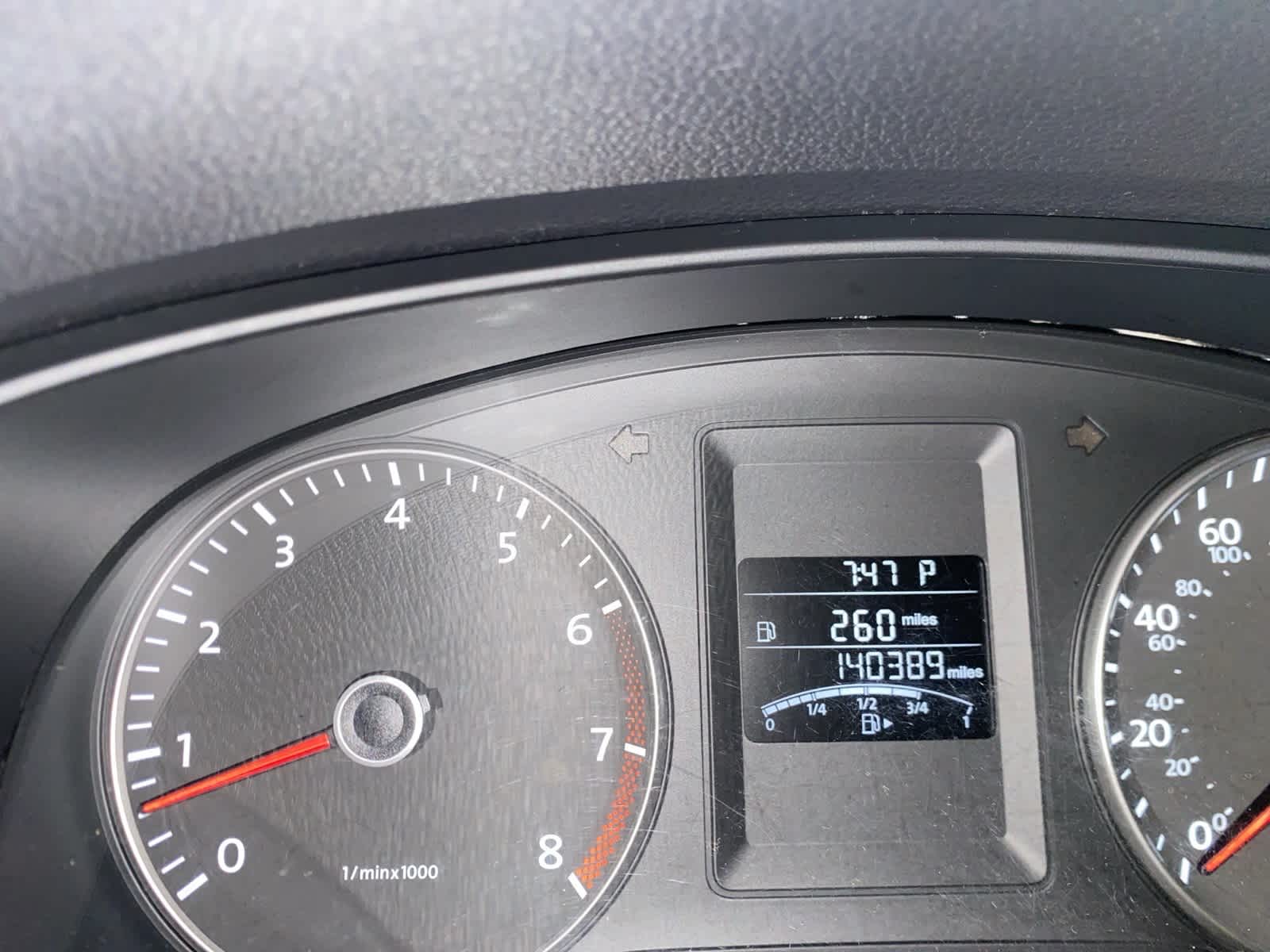 Thumbnail: 2013 Volkswagen Jetta - 4