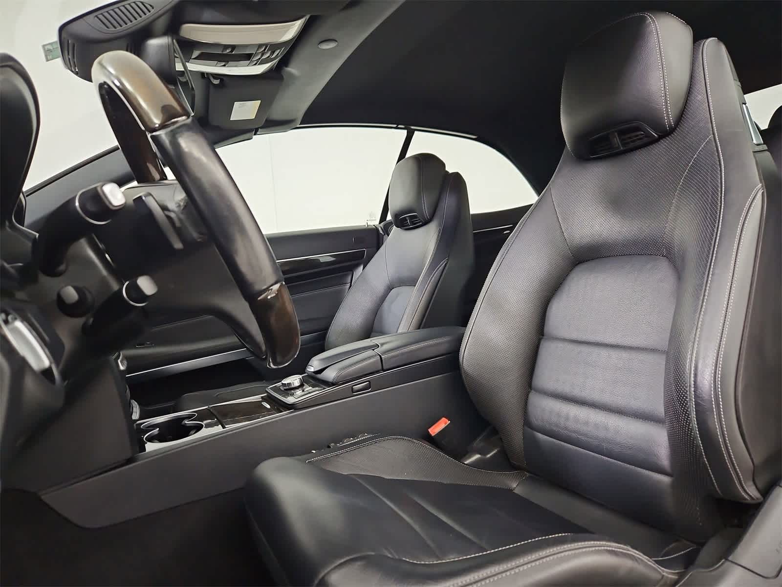 Thumbnail: 2014 Mercedes-Benz E-Class - 17