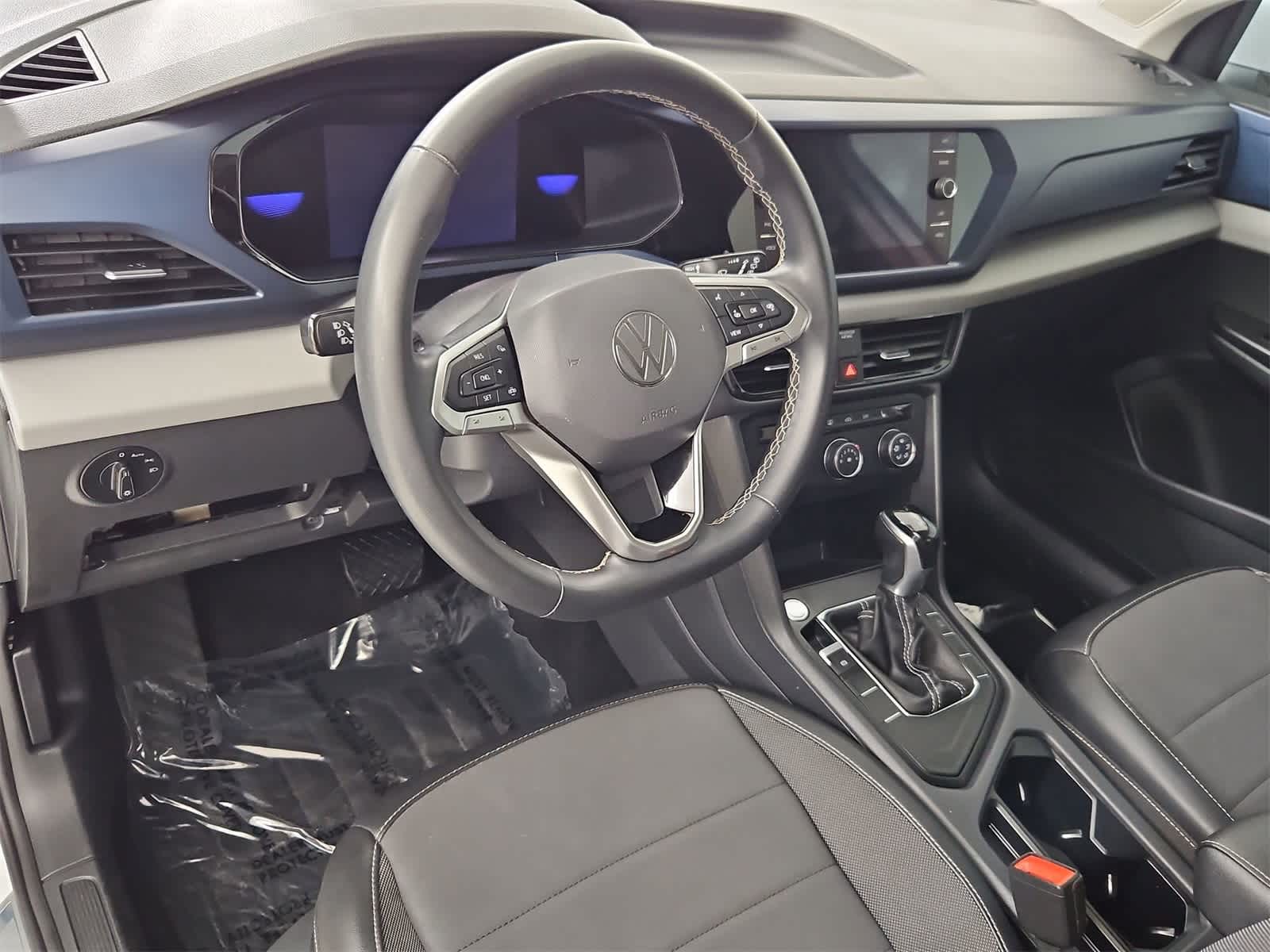 Thumbnail: 2022 Volkswagen Taos - 2