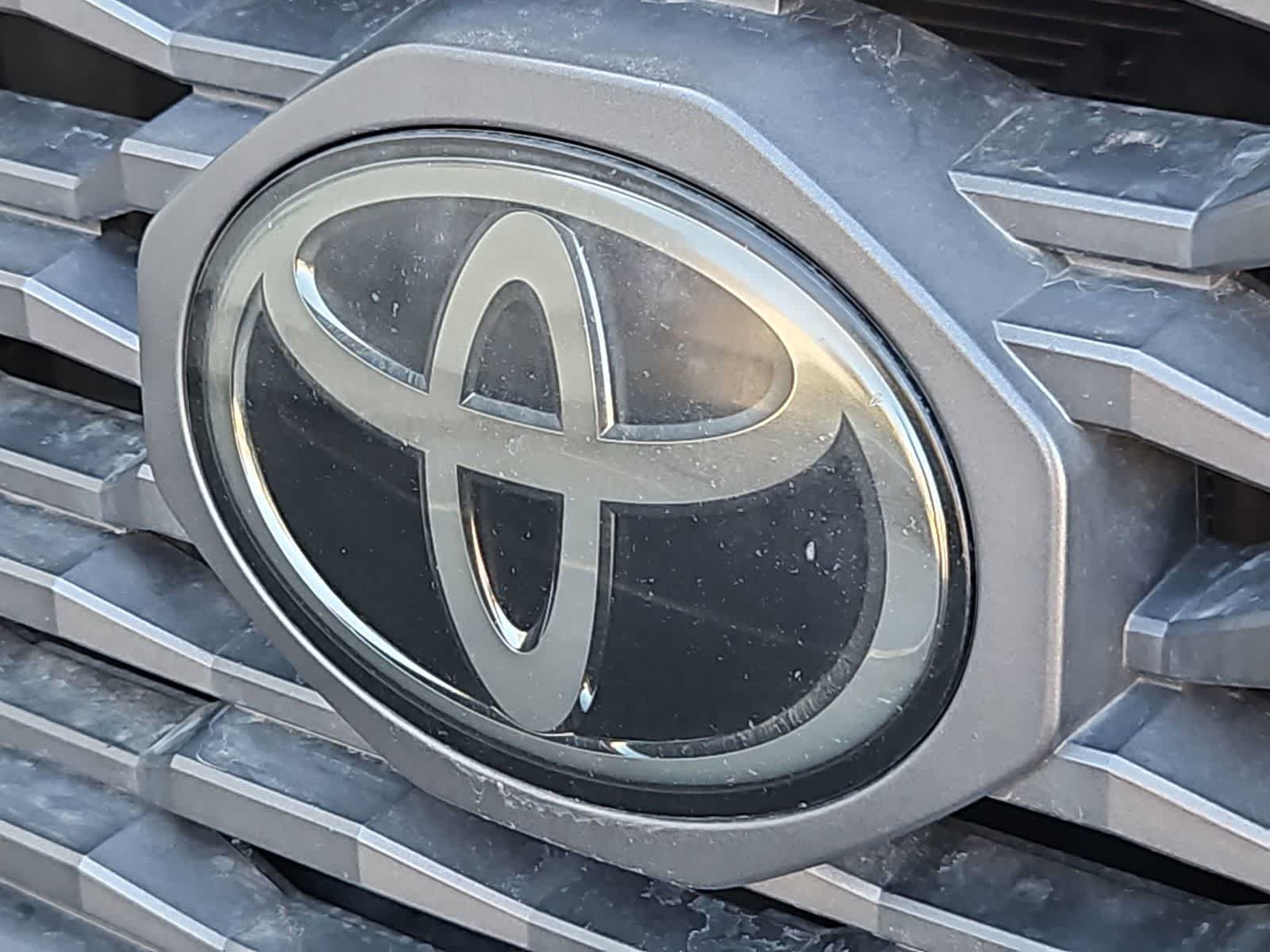 Thumbnail: 2021 Toyota Tacoma - 11