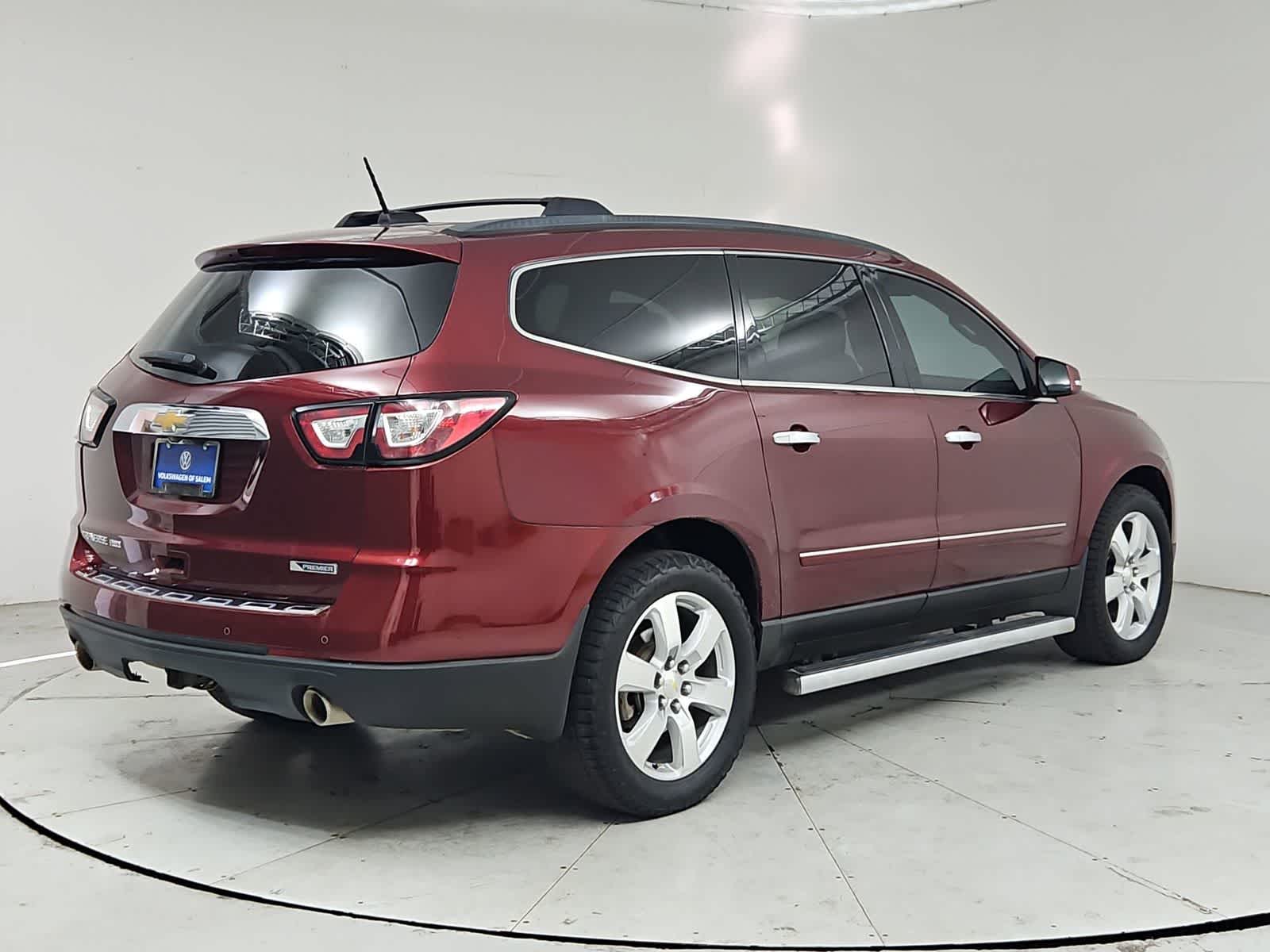 Thumbnail: 2017 Chevrolet Traverse - 6